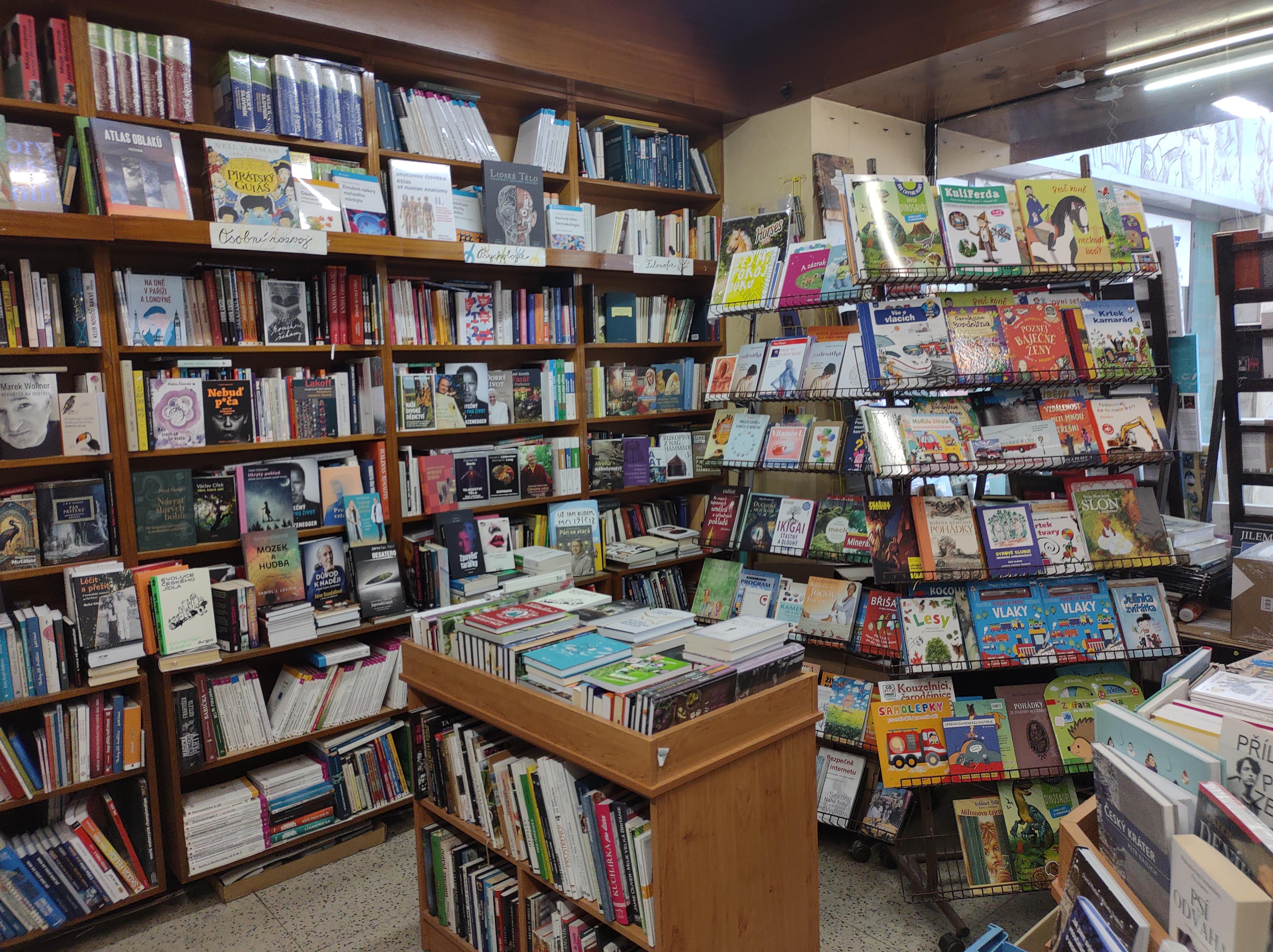 Knihkupectví Ambra foto 4