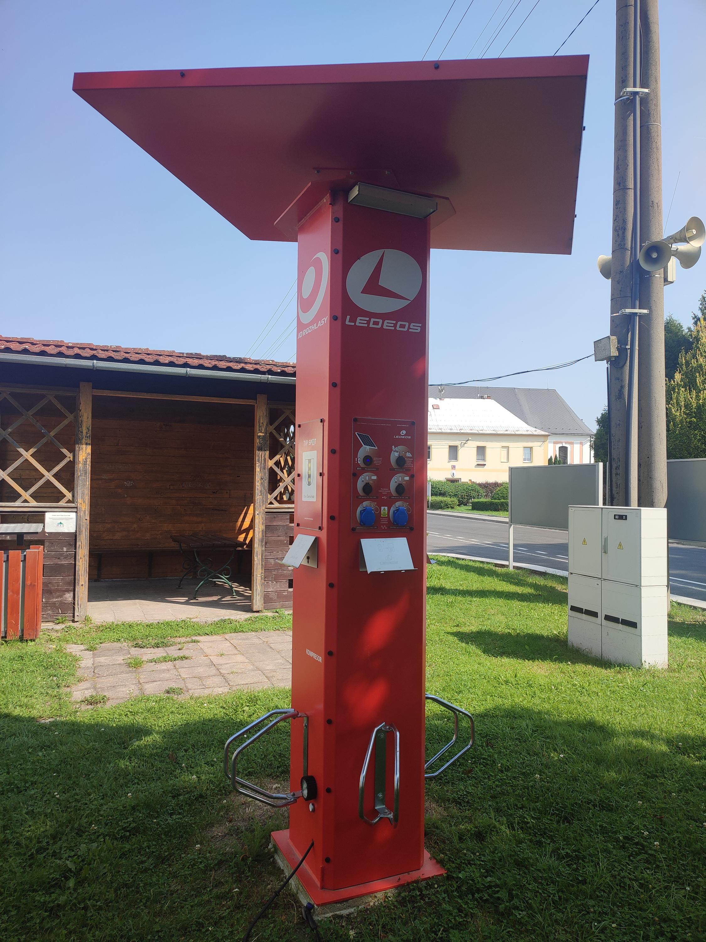 Nabíjecí stanice pro elektrokola foto 2