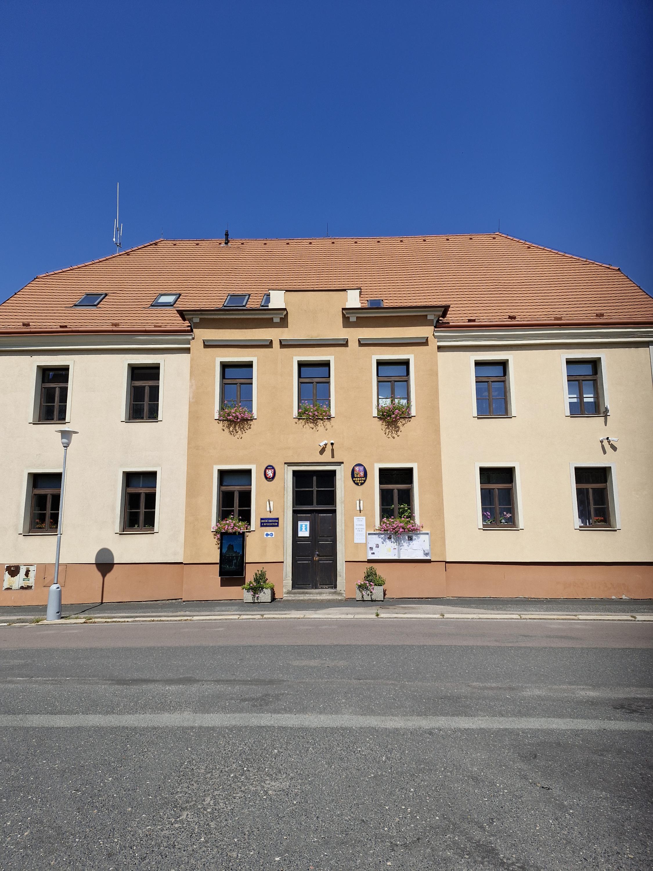 Žleby - obecní úřad foto 5