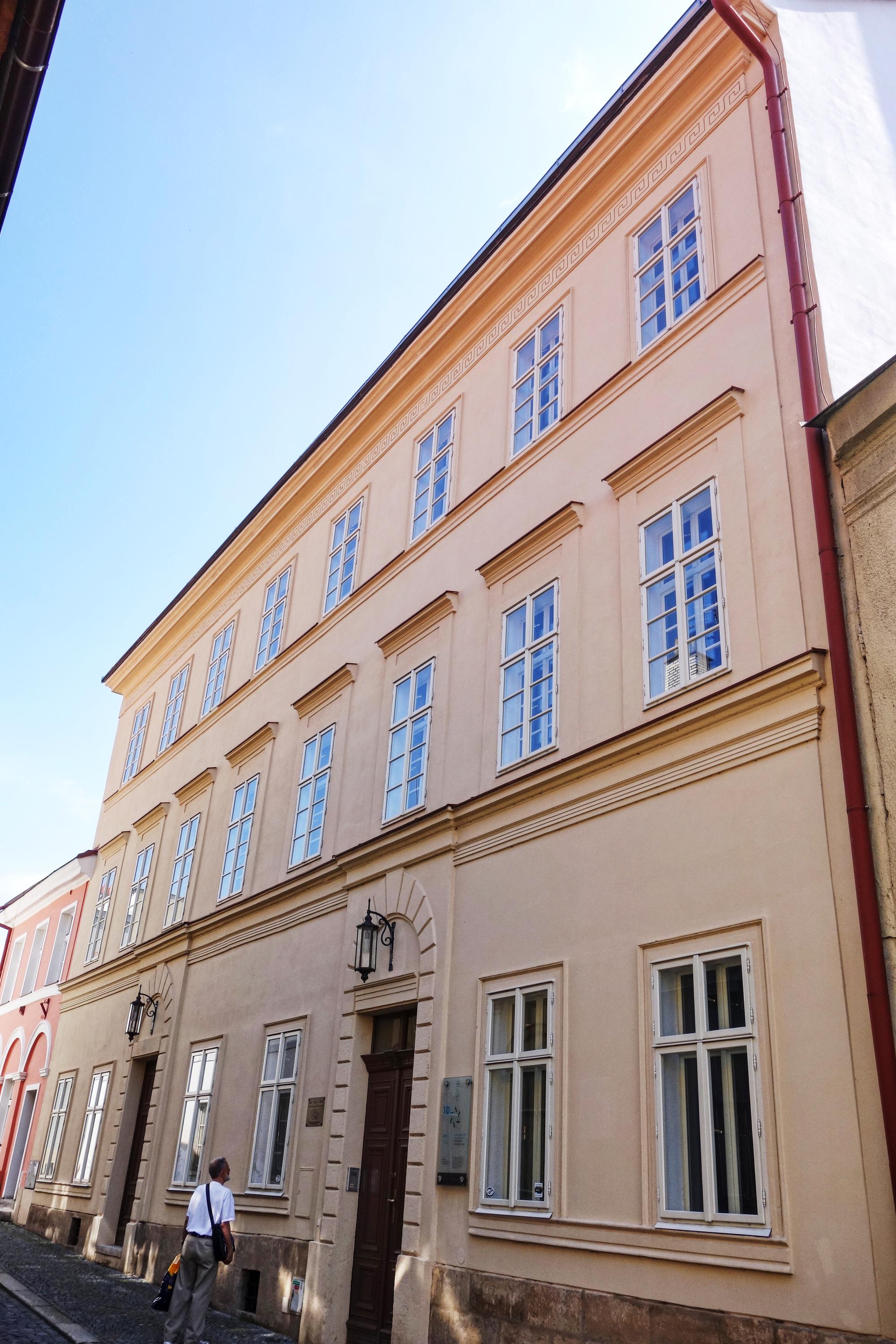 Dům Židovská čp. 100 - bývalá židovská škola foto 2