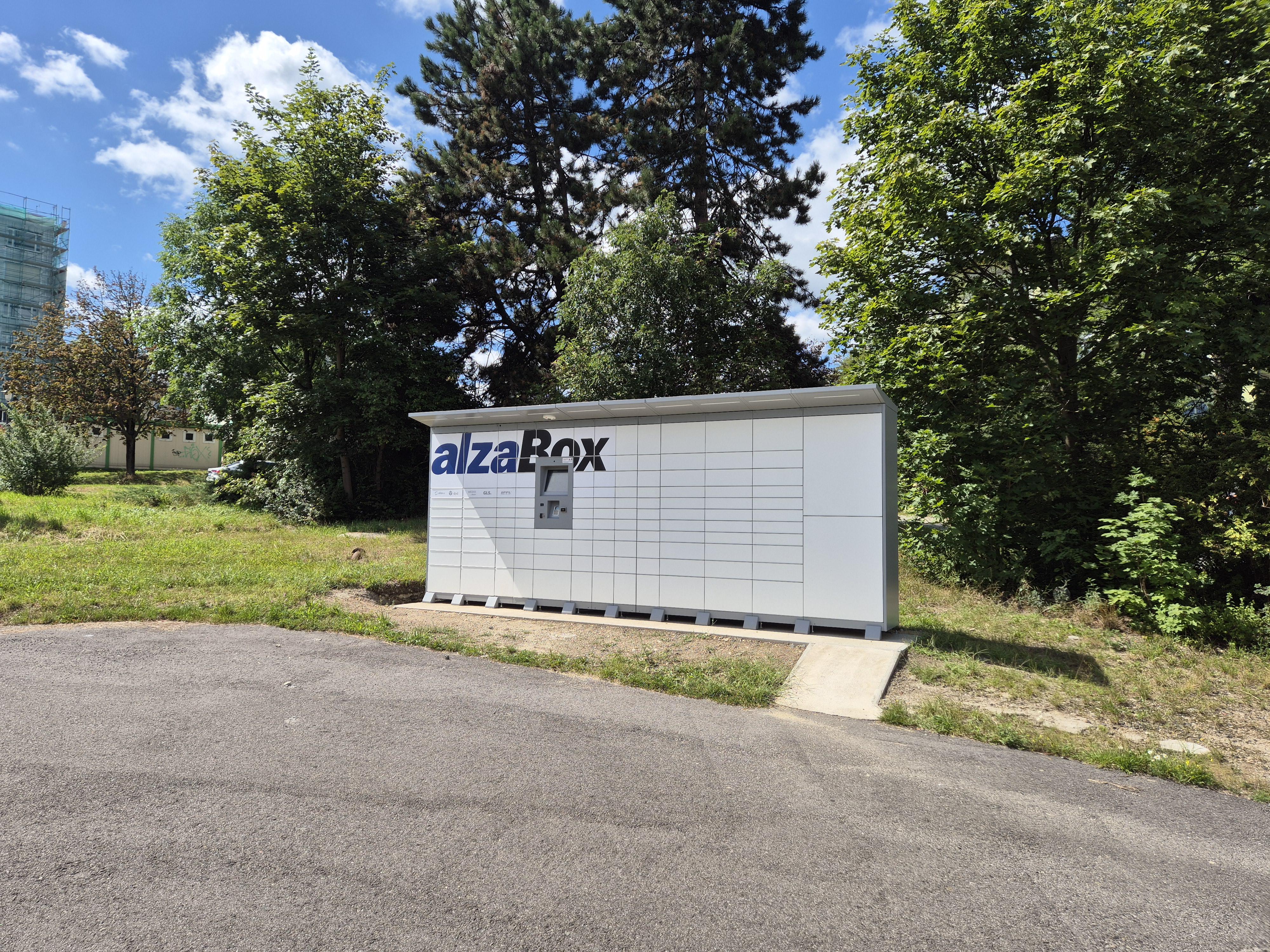 AlzaBox
