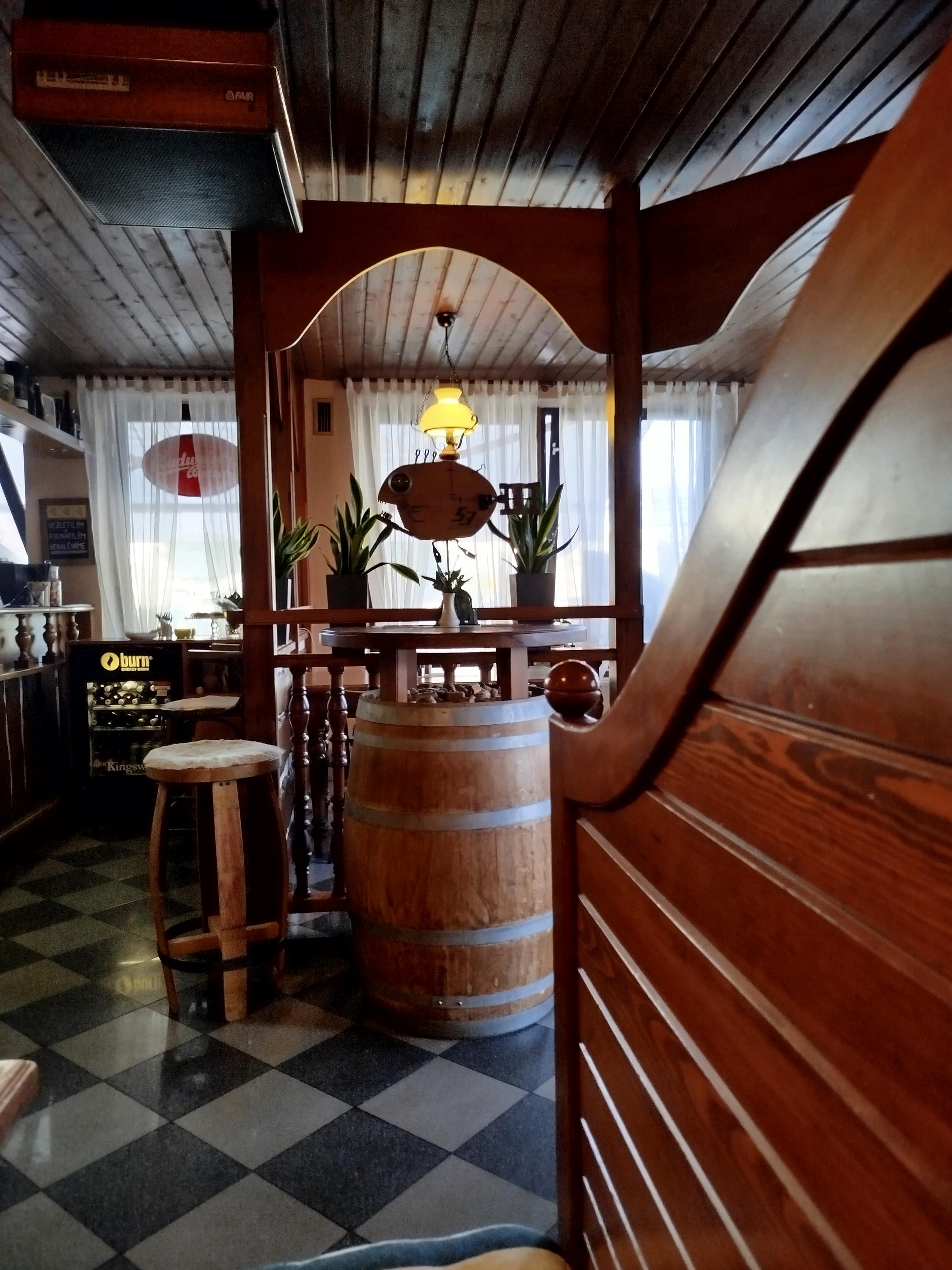 Restaurace Na mostě foto 6