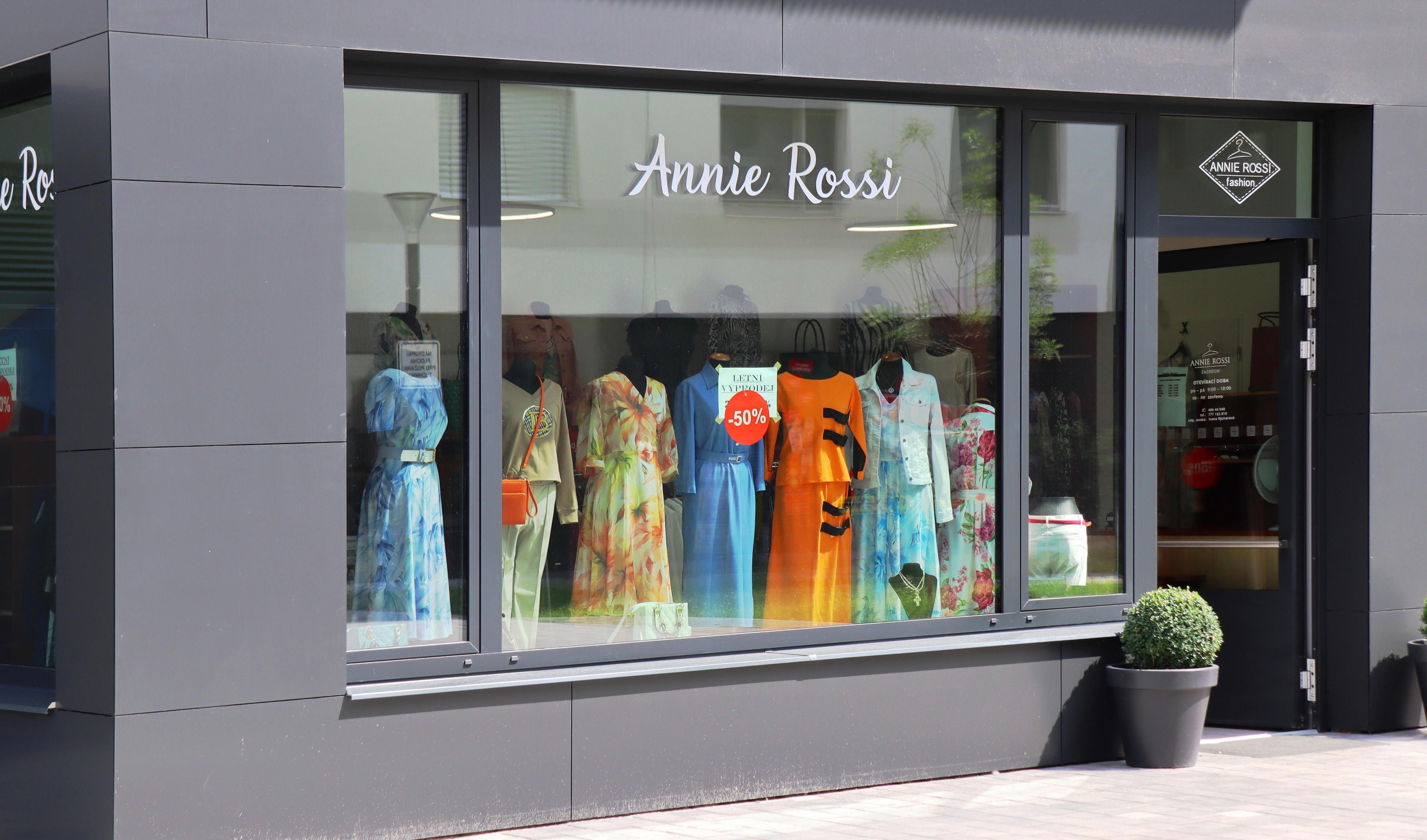 Annie Rossi fashion