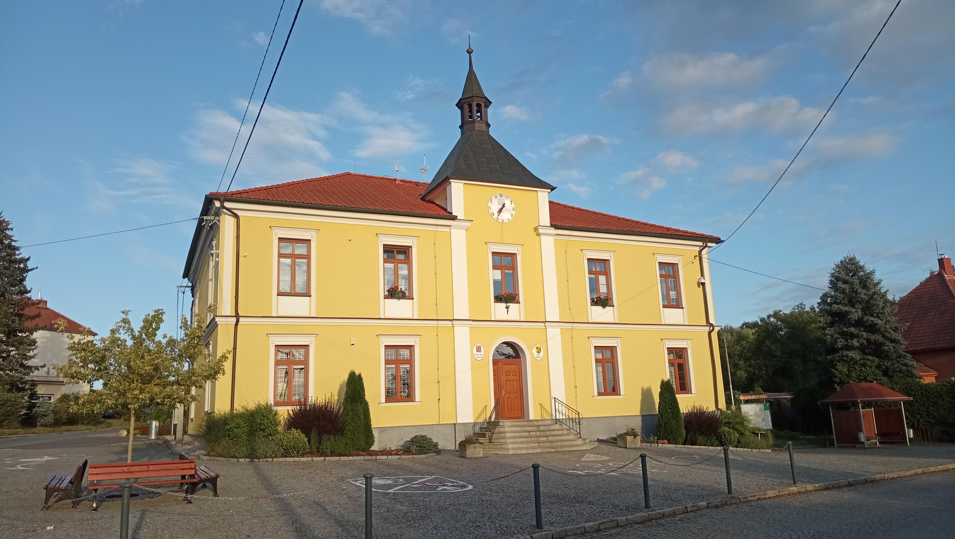 Strašice - obecní úřad foto 6