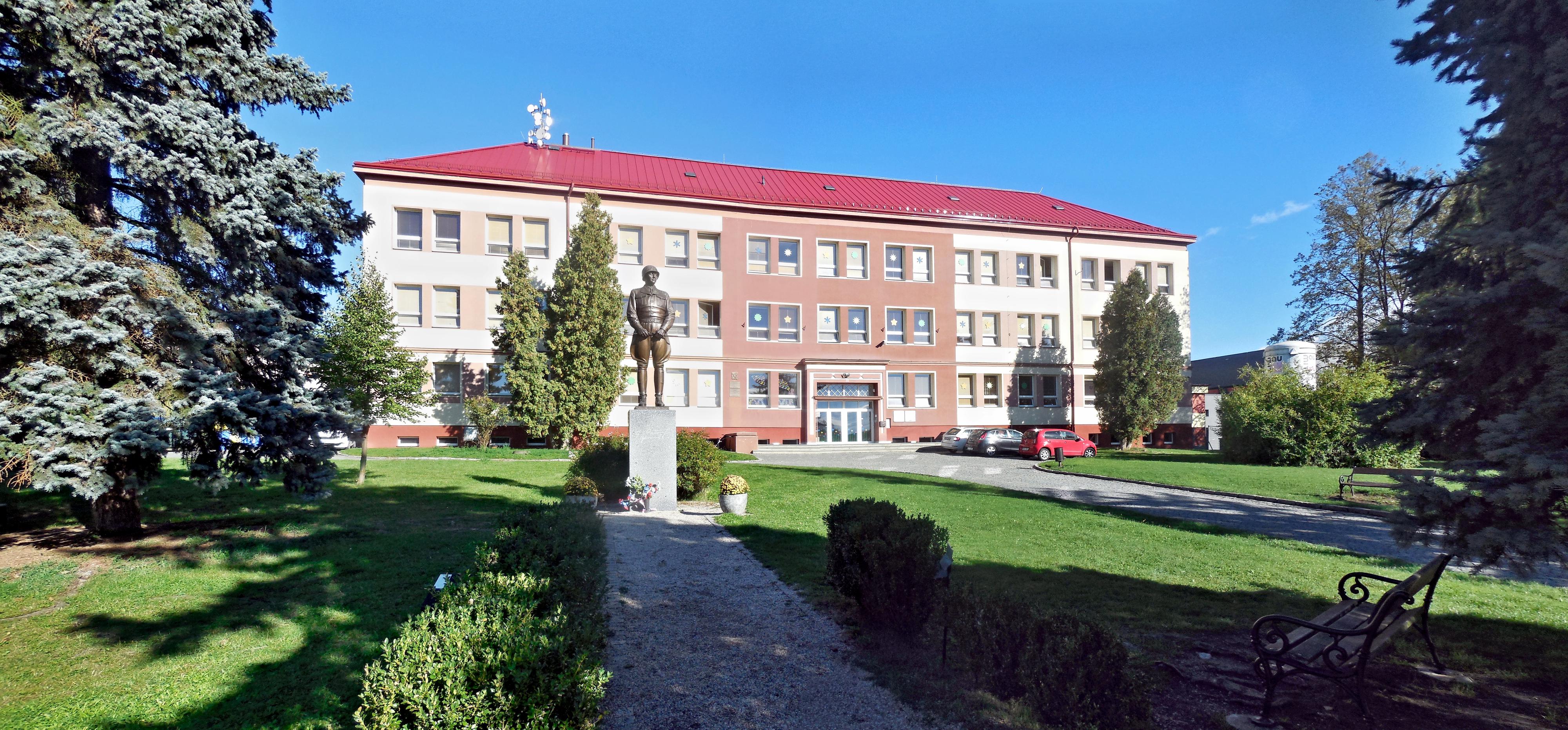 Zš generála Pattona Dýšina foto 2