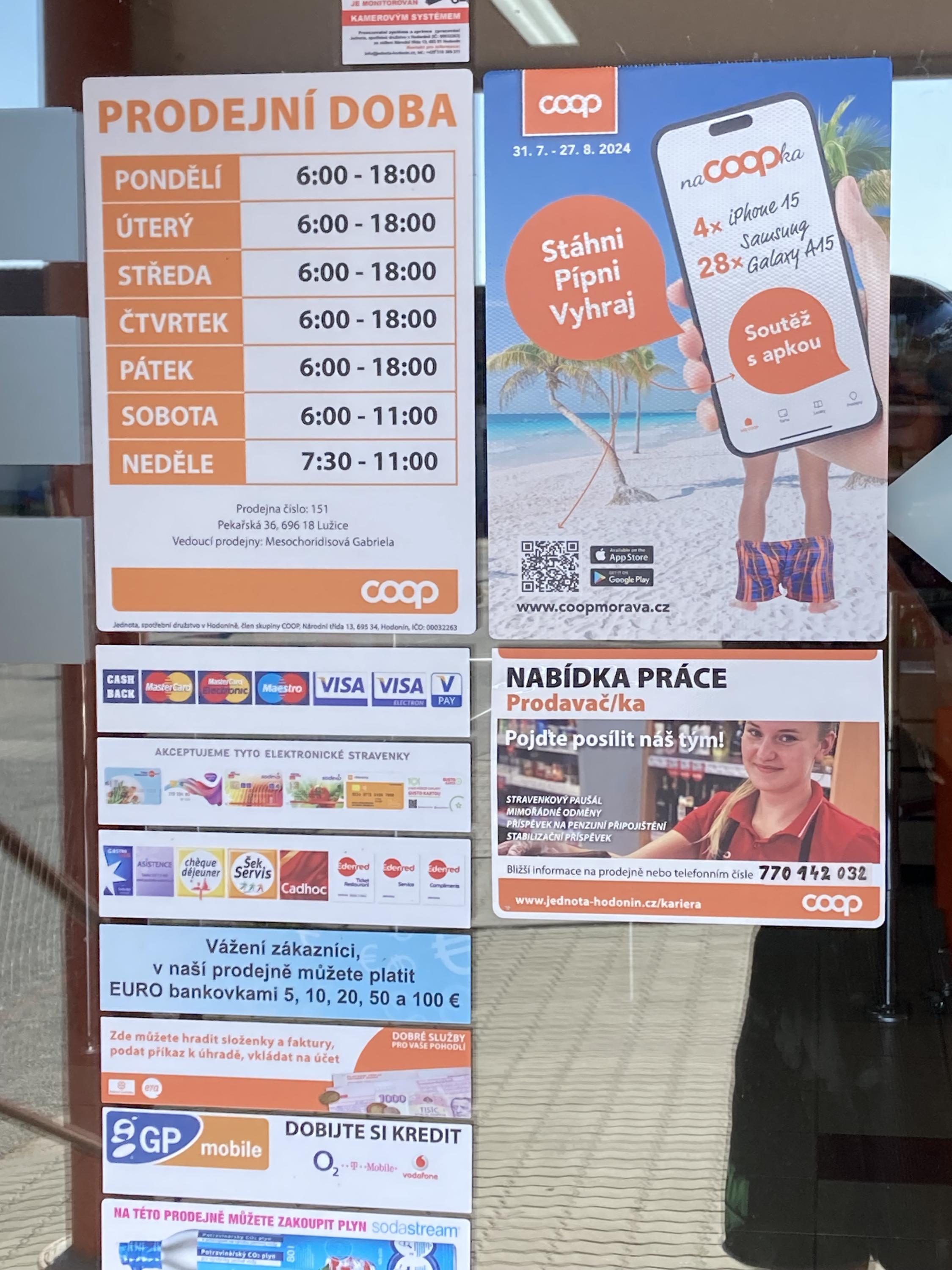 Jednota, spotřební družstvo v Hodoníně - COOP foto 2