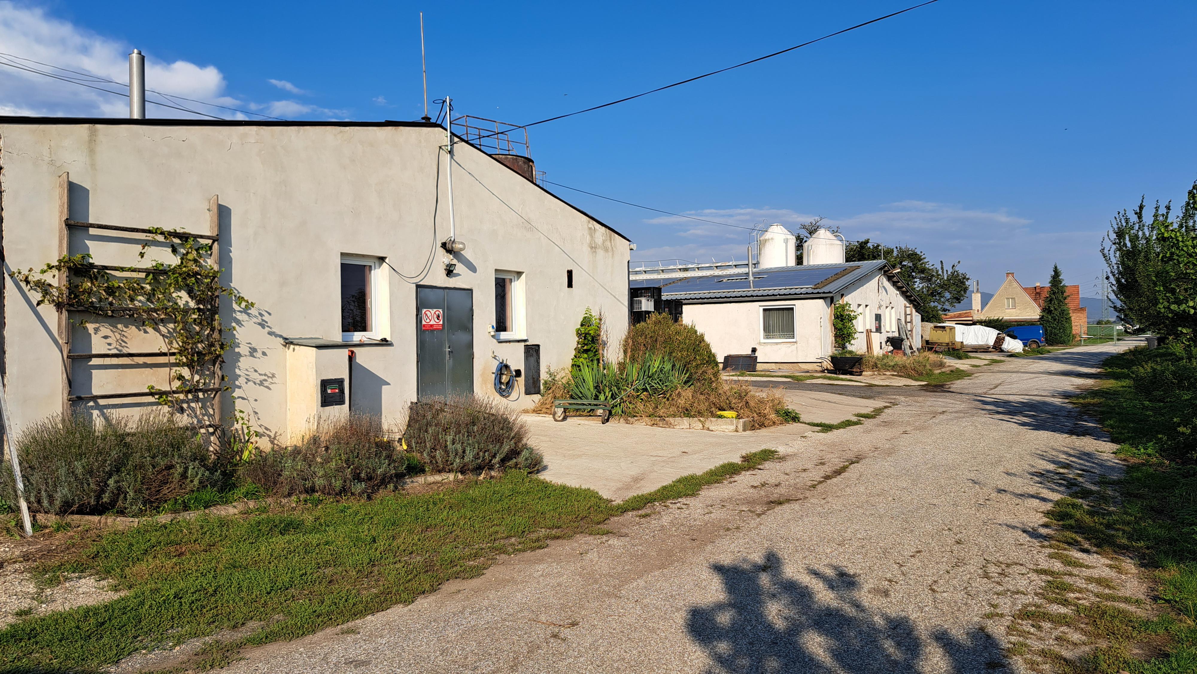 LUMIX s.r.o. Drůbežána foto 2