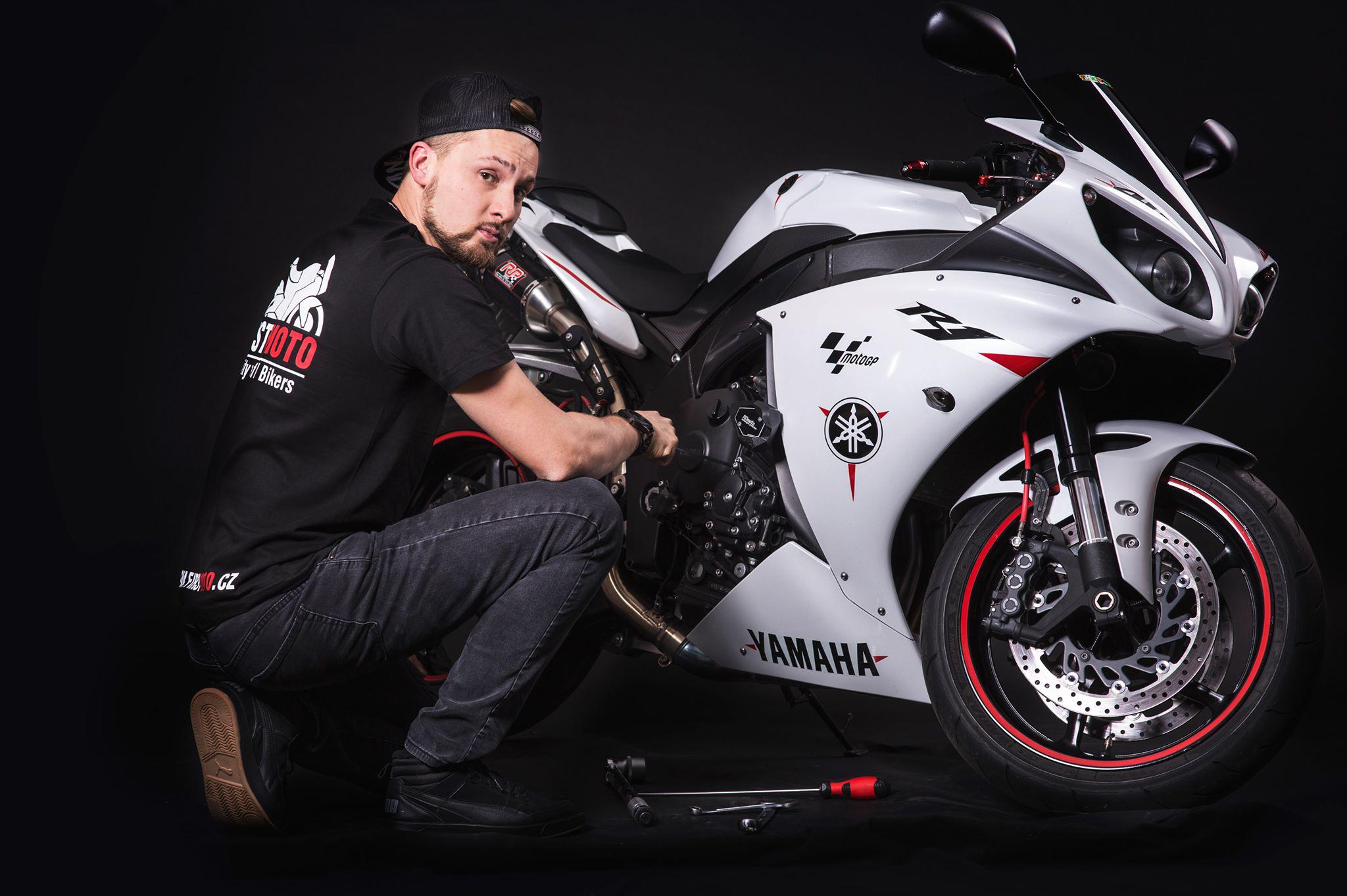 Motoservis Firstmoto.cz