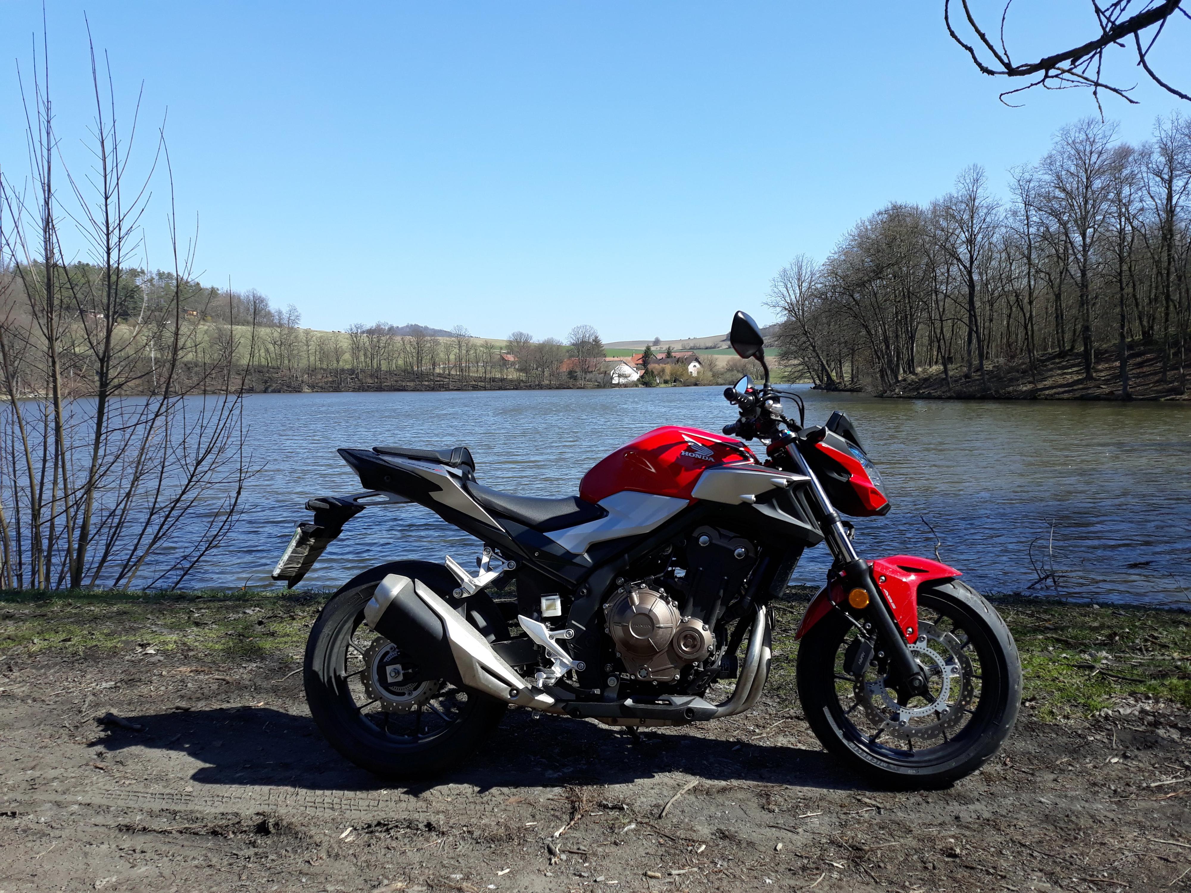 Půjčovna motorek Praha foto 3