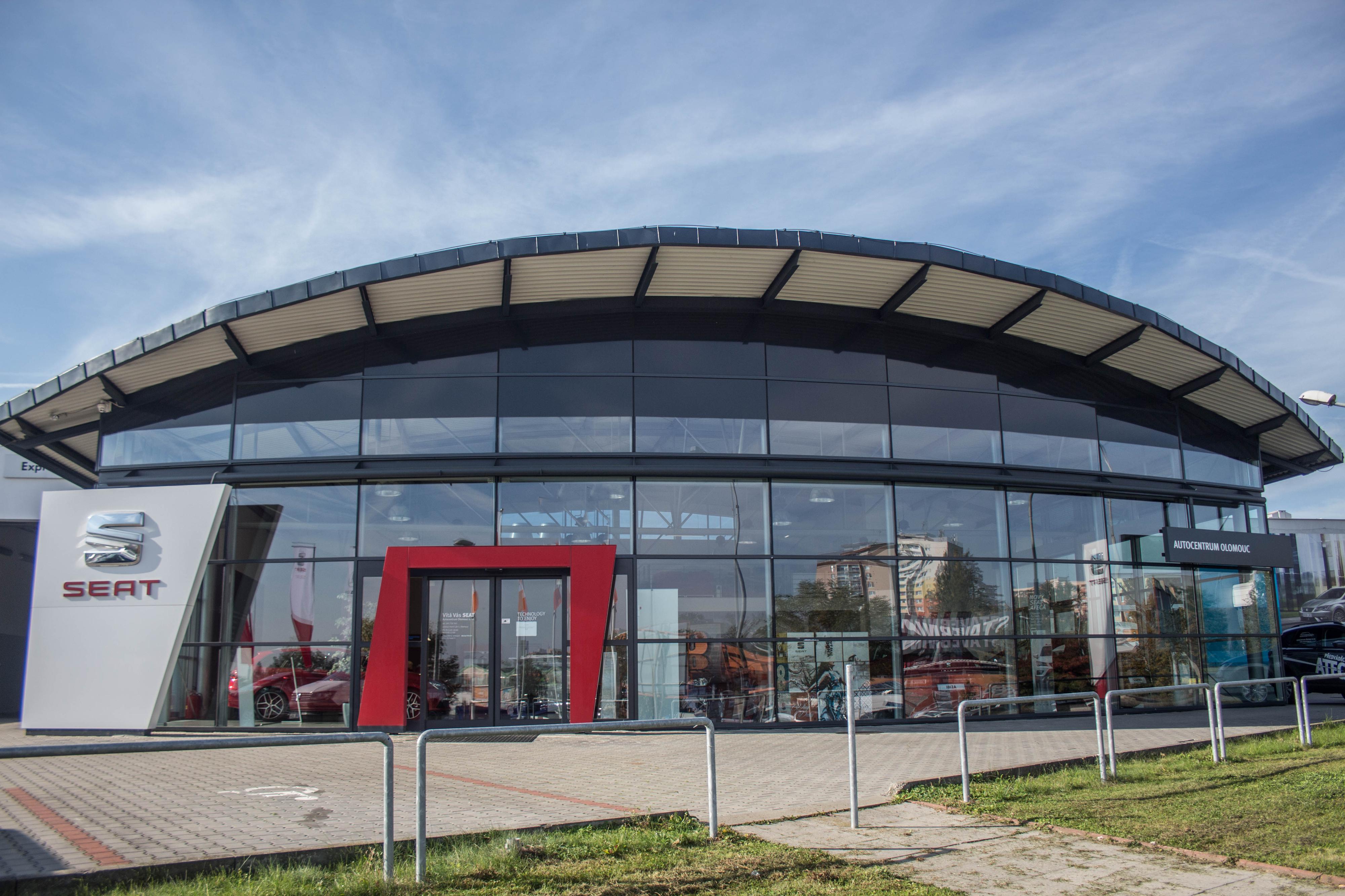 AUTOCENTRUM OLOMOUC s.r.o. - SEAT foto 2