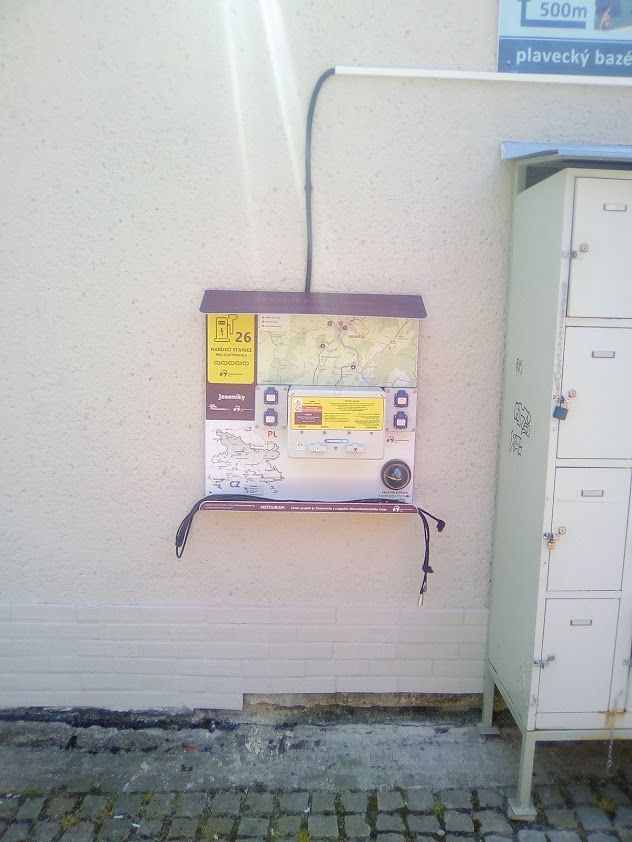 Nabíjecí stanice Městské koupaliště Bruntál foto 2