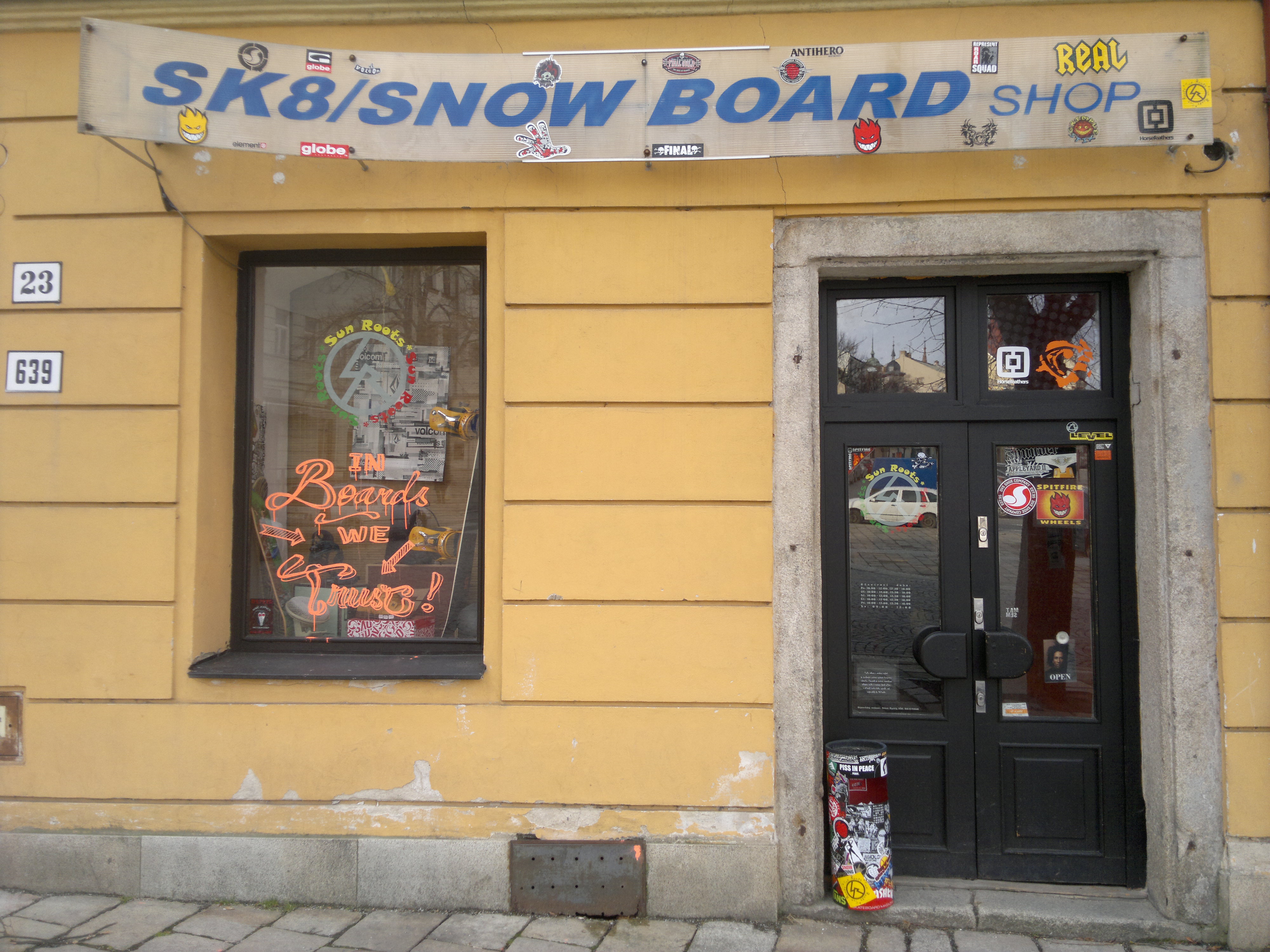 Skate ShoP Sun Roots foto 5