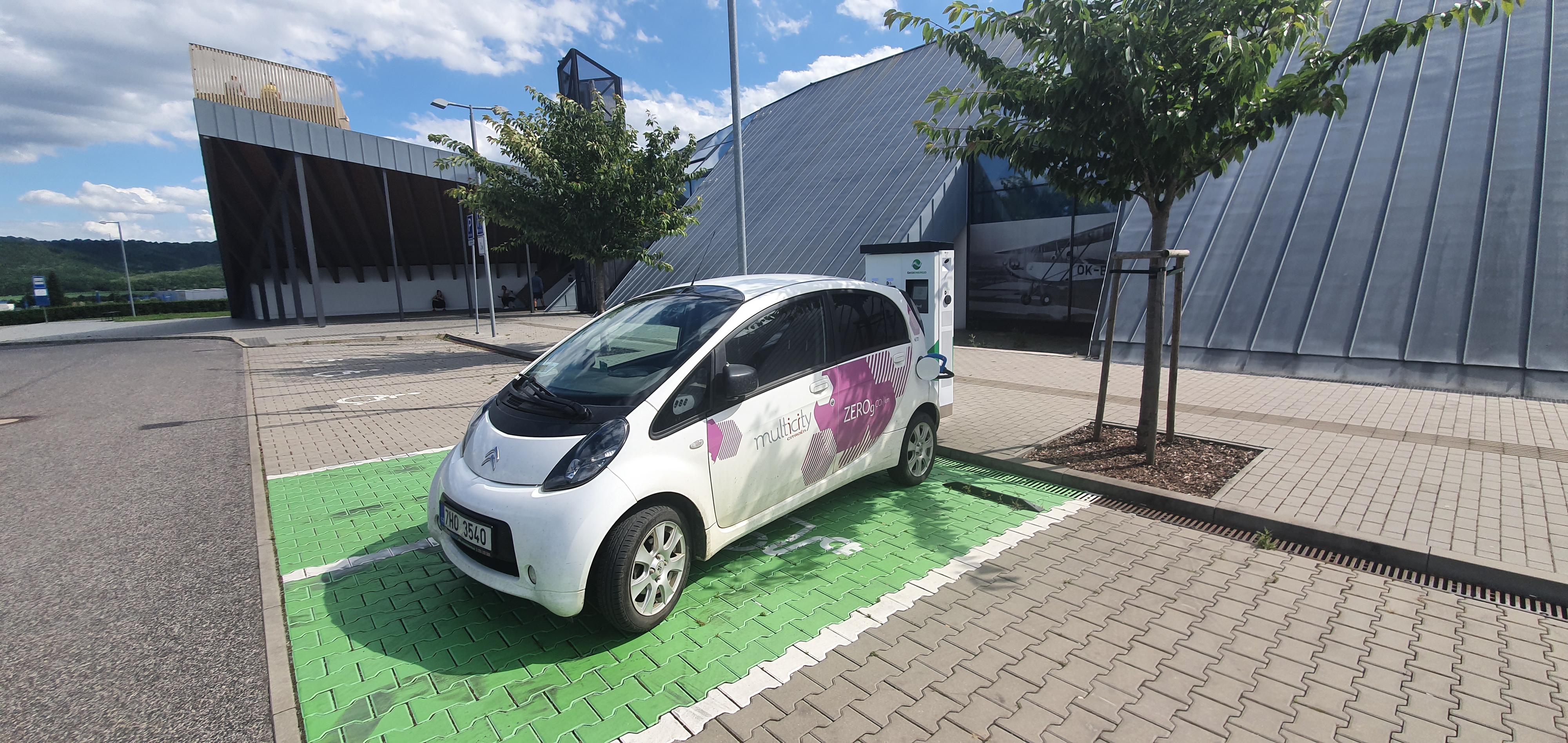 ŠKO-ENERGO, s.r.o. - Nabíjecí stanice foto 3