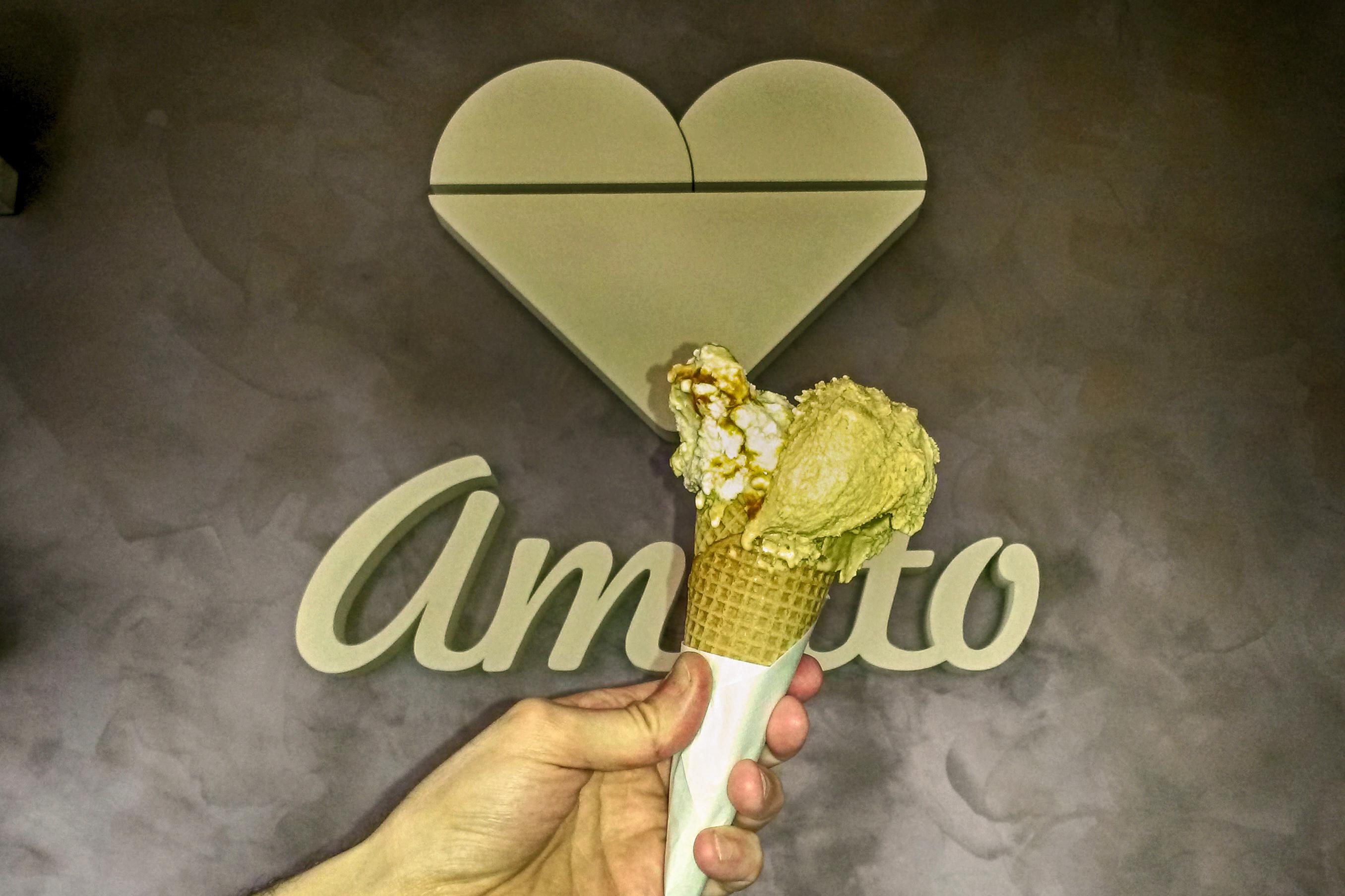 Amato Gelateria & Caffé