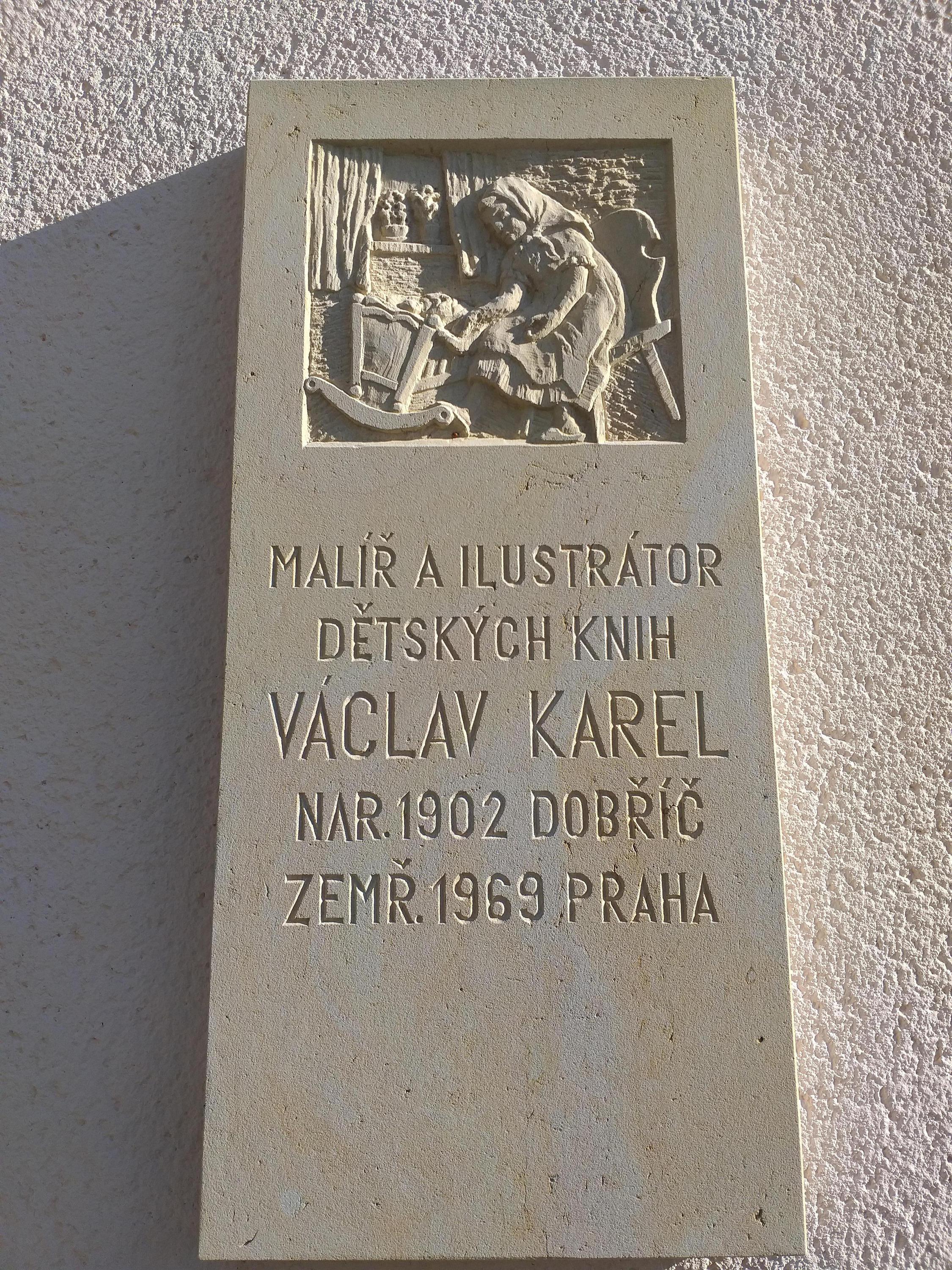 Dobříč - obecní úřad foto 2