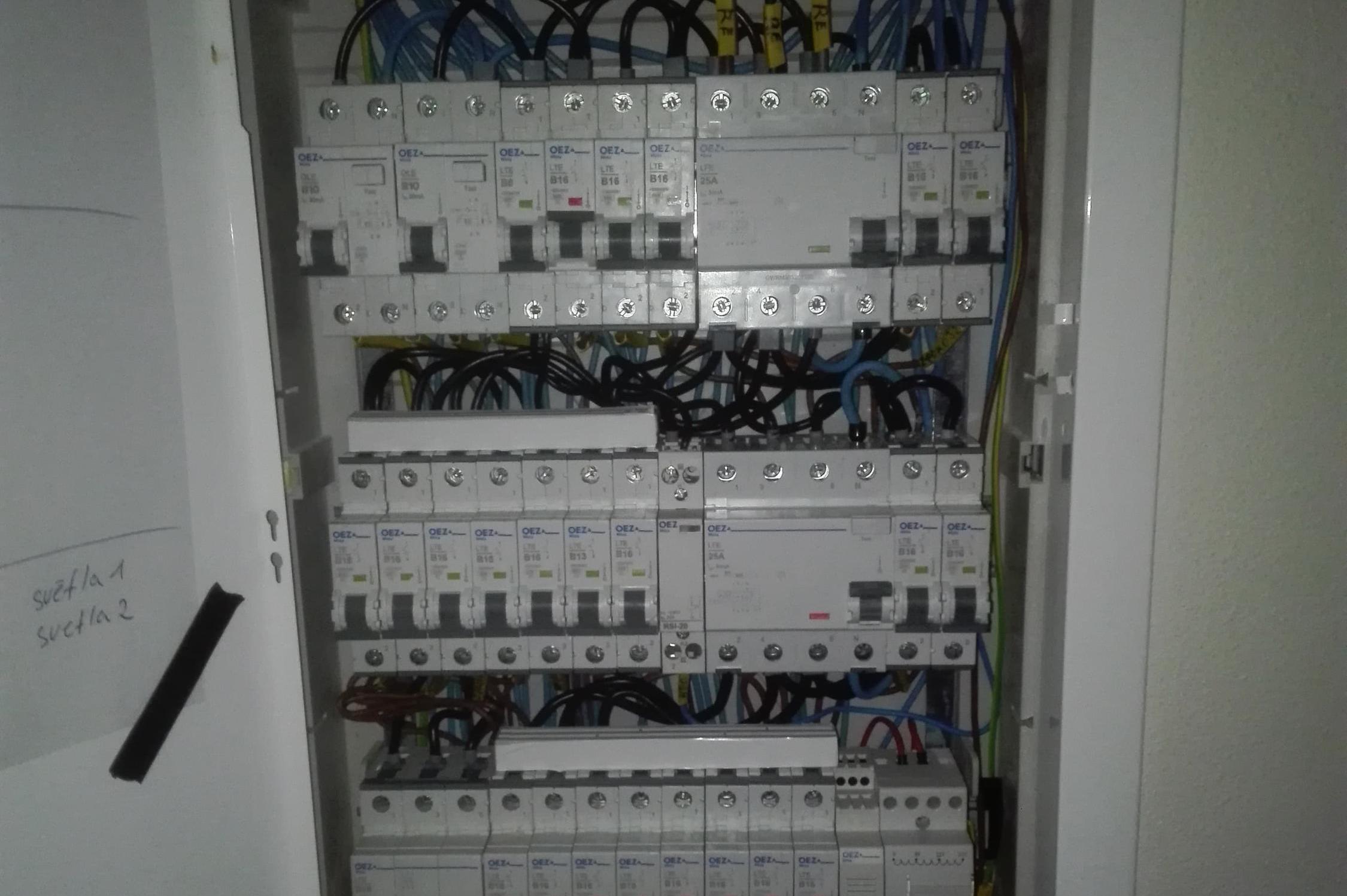 Elektrikář - Karel Caha