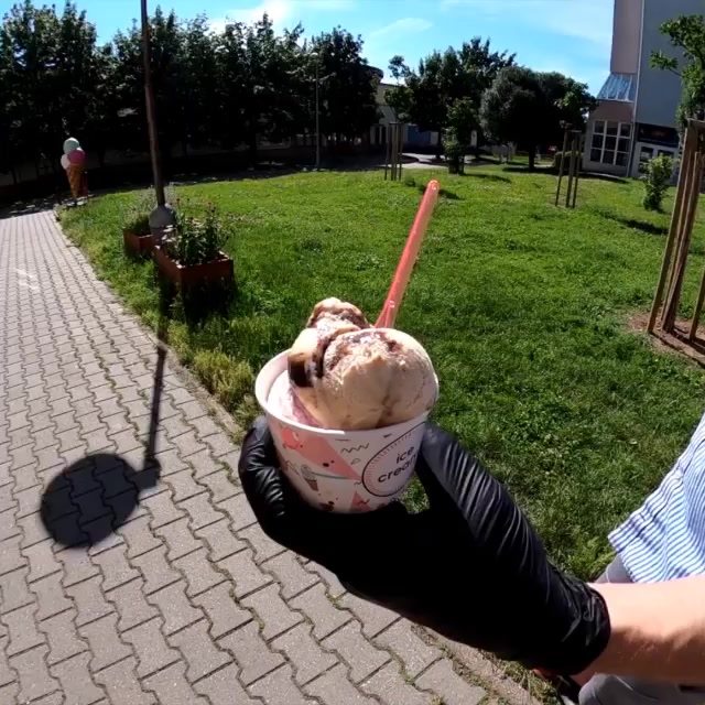 Zmrzlinová kavárna foto 2 (náhled videa)