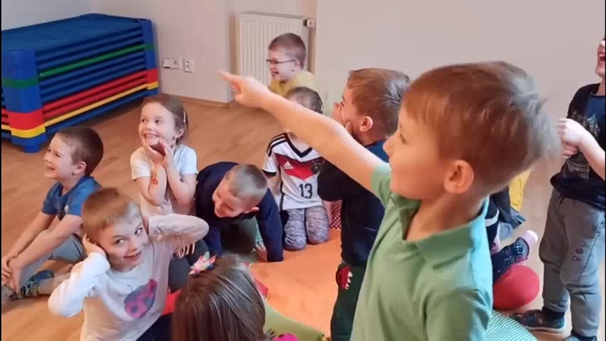 Jazyková školka a jesle Smart Kids Velké Přílepy foto 2 (náhled videa)