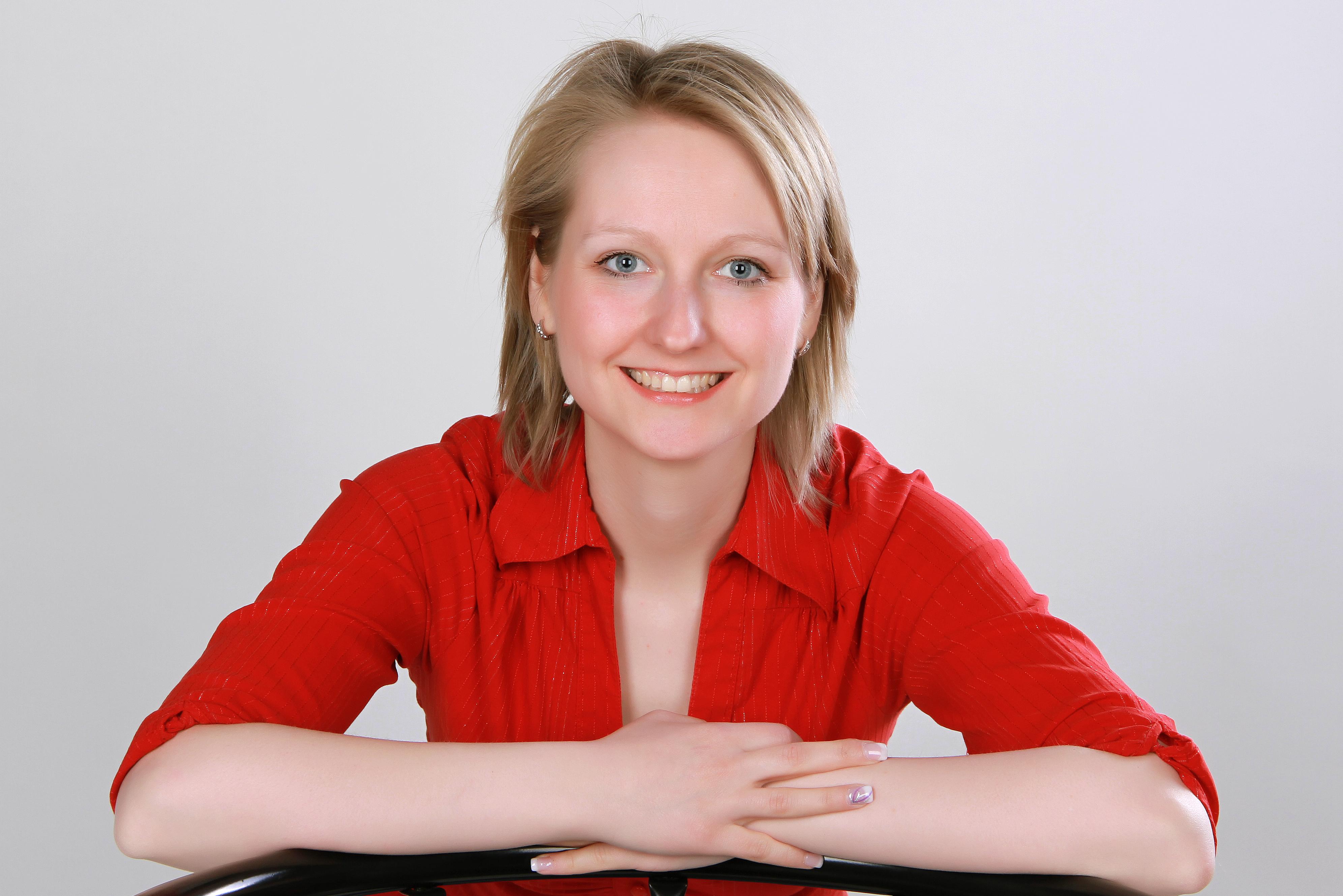 Ing. Monika Maděrová realitní makléřka RE/MAX Zlatý domov