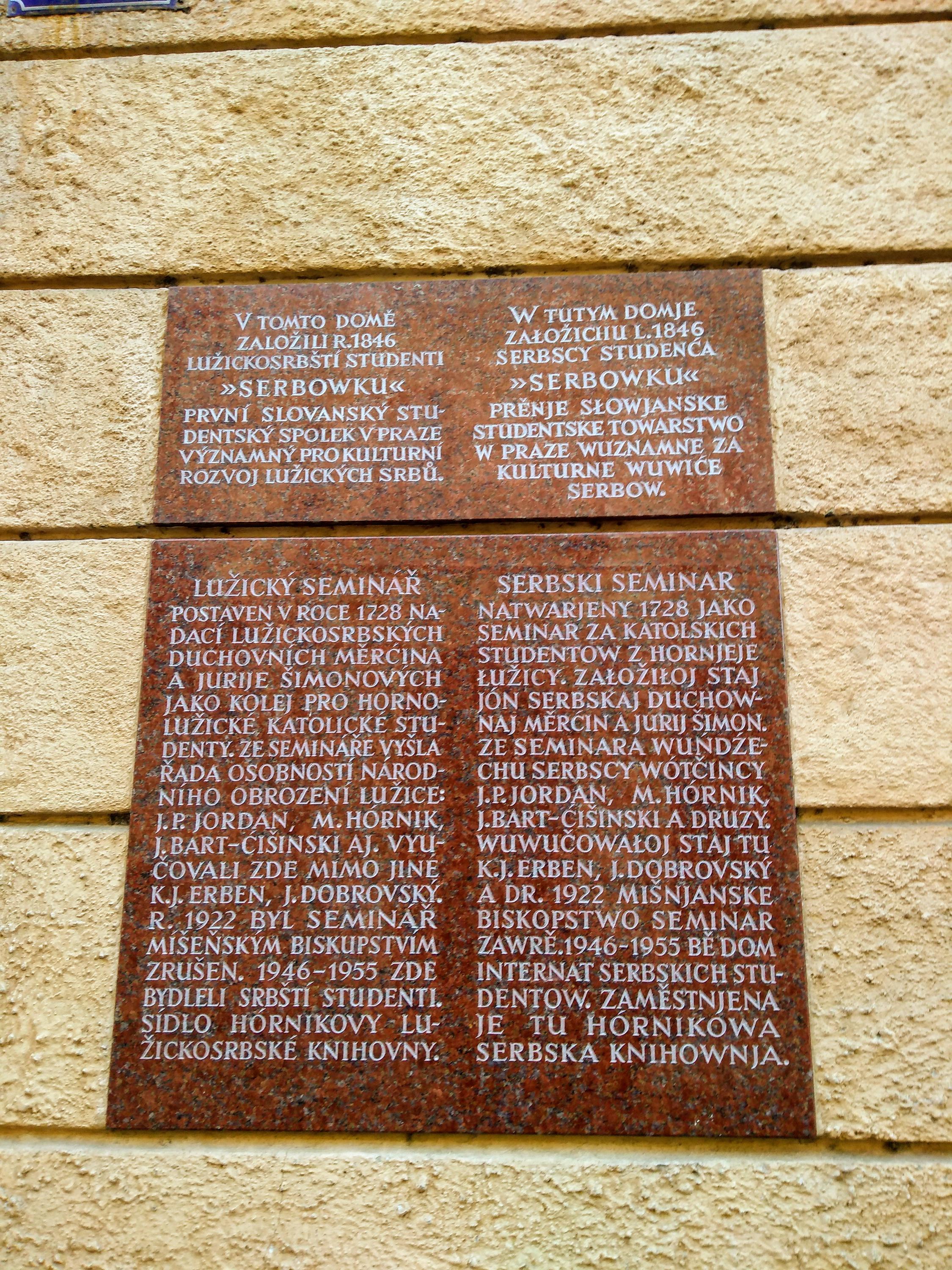 Hórnikova lužickosrbská knihovna foto 2