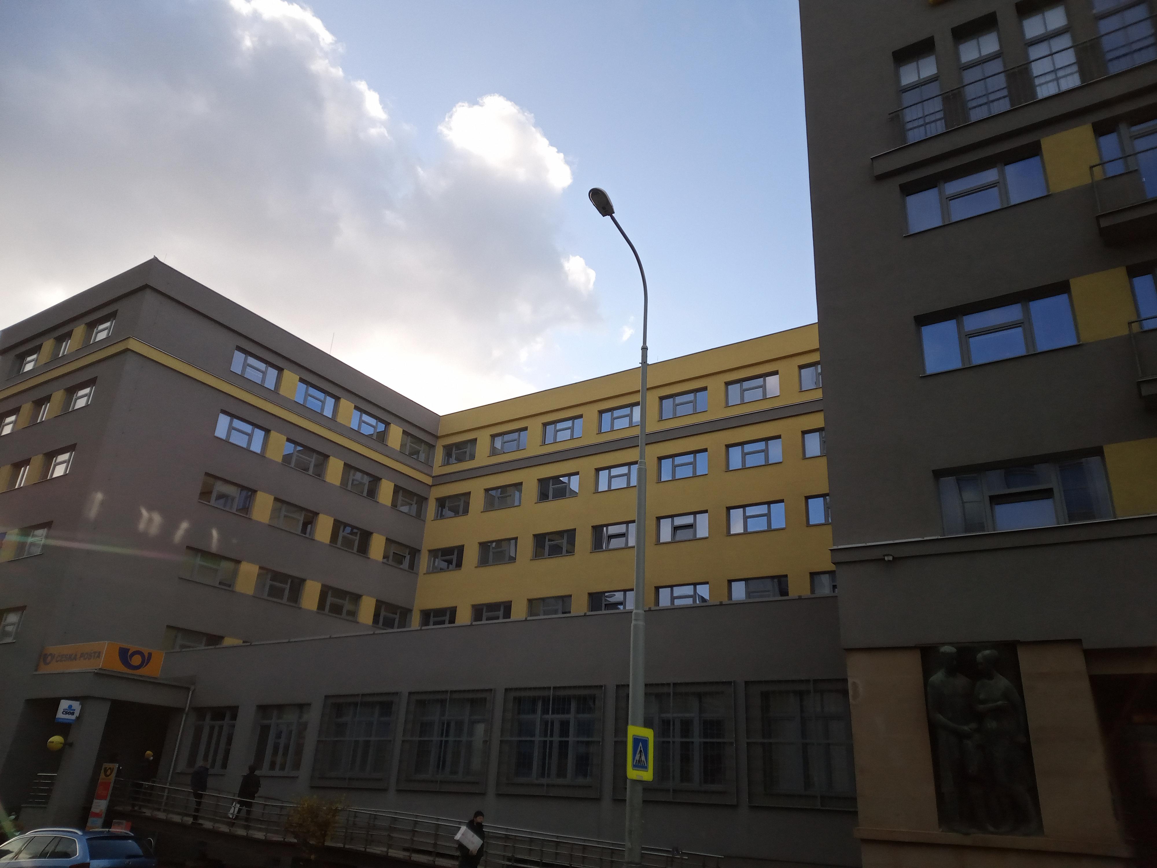 Pošta Praha 3 foto 2