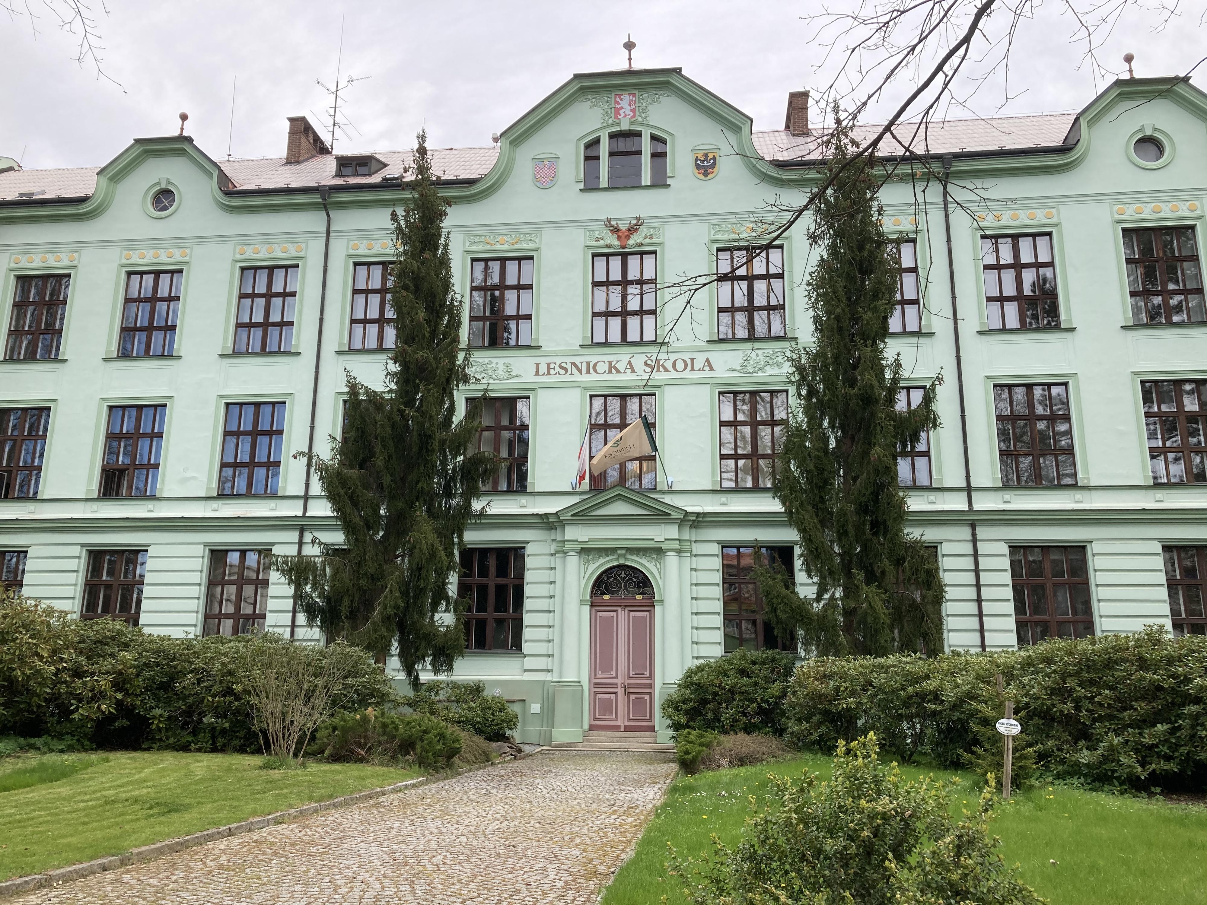 Vyšší odborná škola lesnická a Střední lesnická škola Bedřicha Schwarzenberga, Písek, Lesnická 55