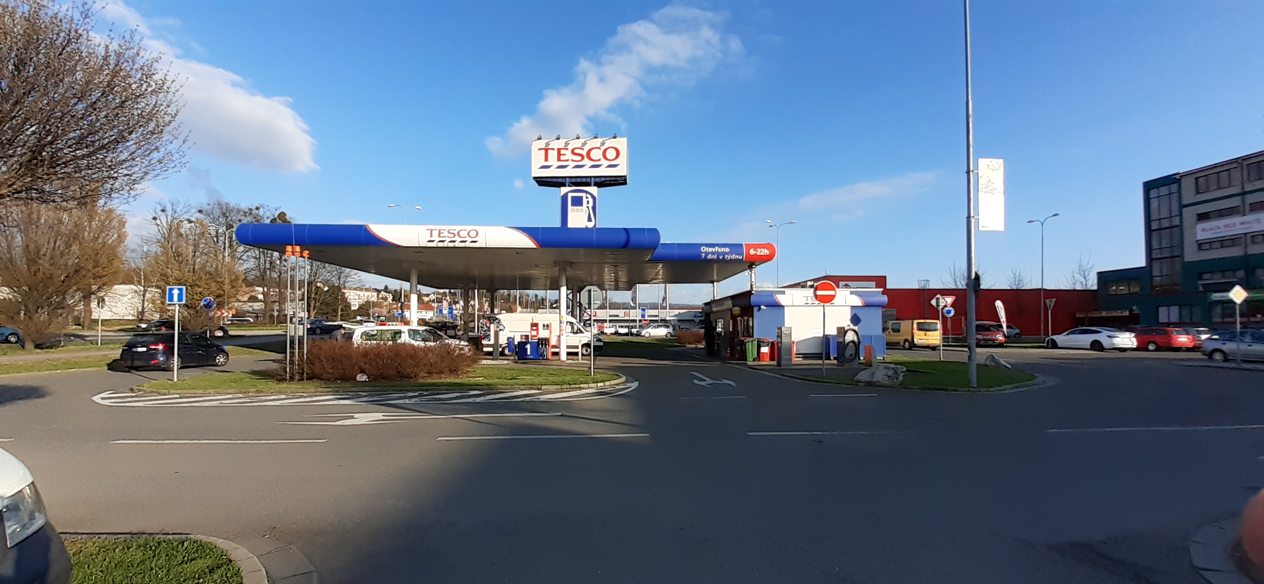Tesco Čerpací stanice foto 1