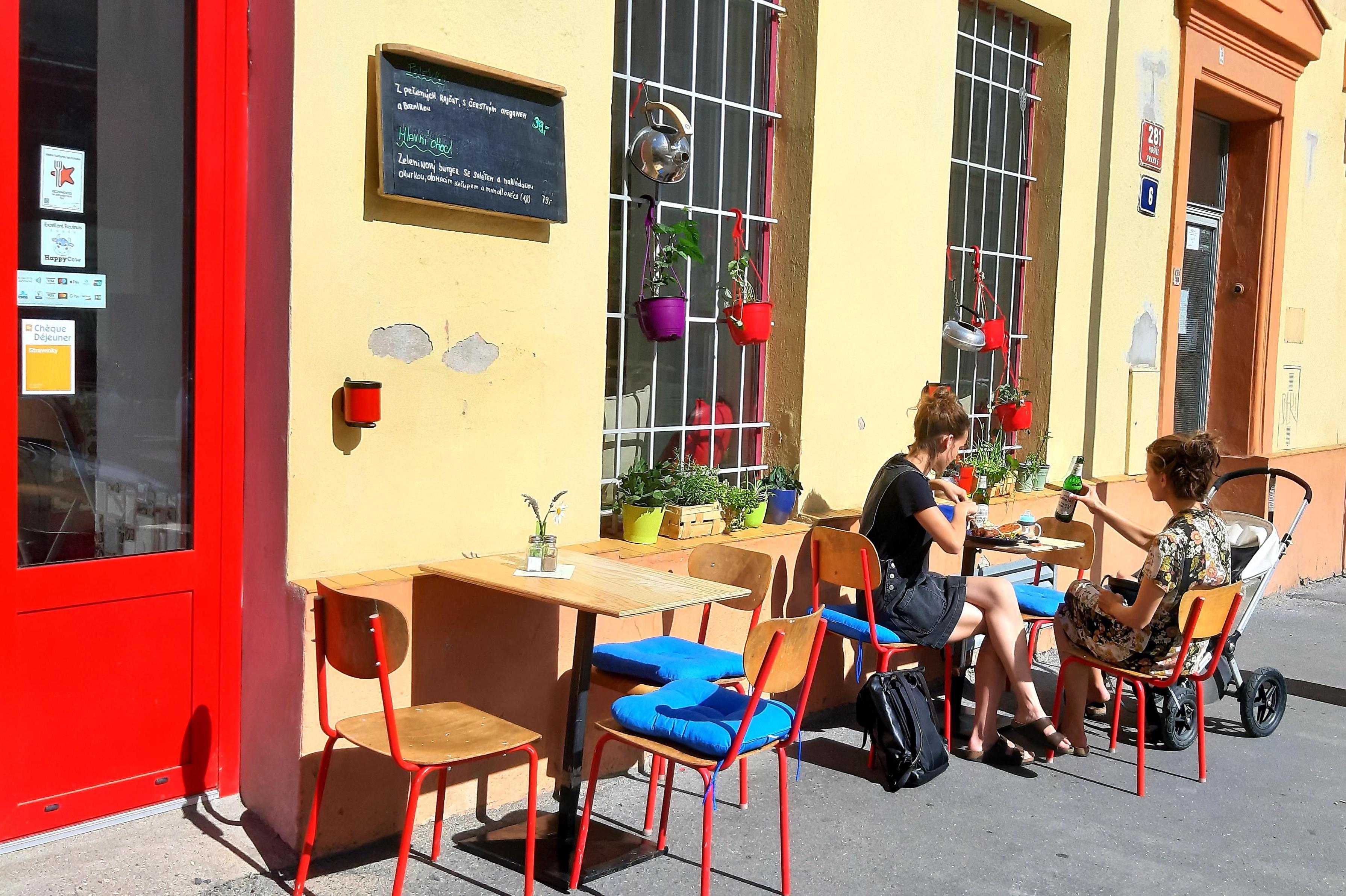 Jídelna Kuchařek bez domova