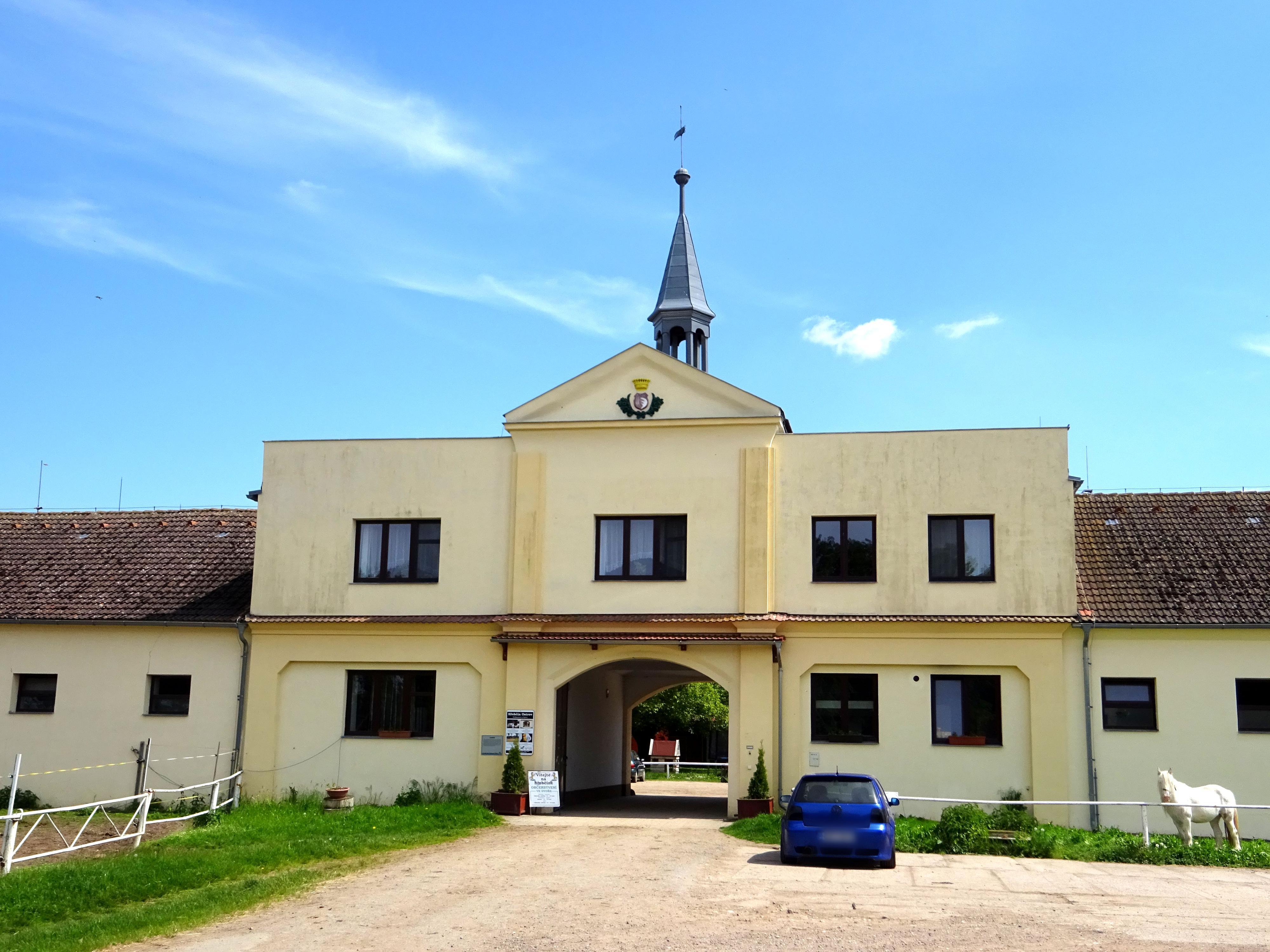 Hřebčín Ostrov foto 5