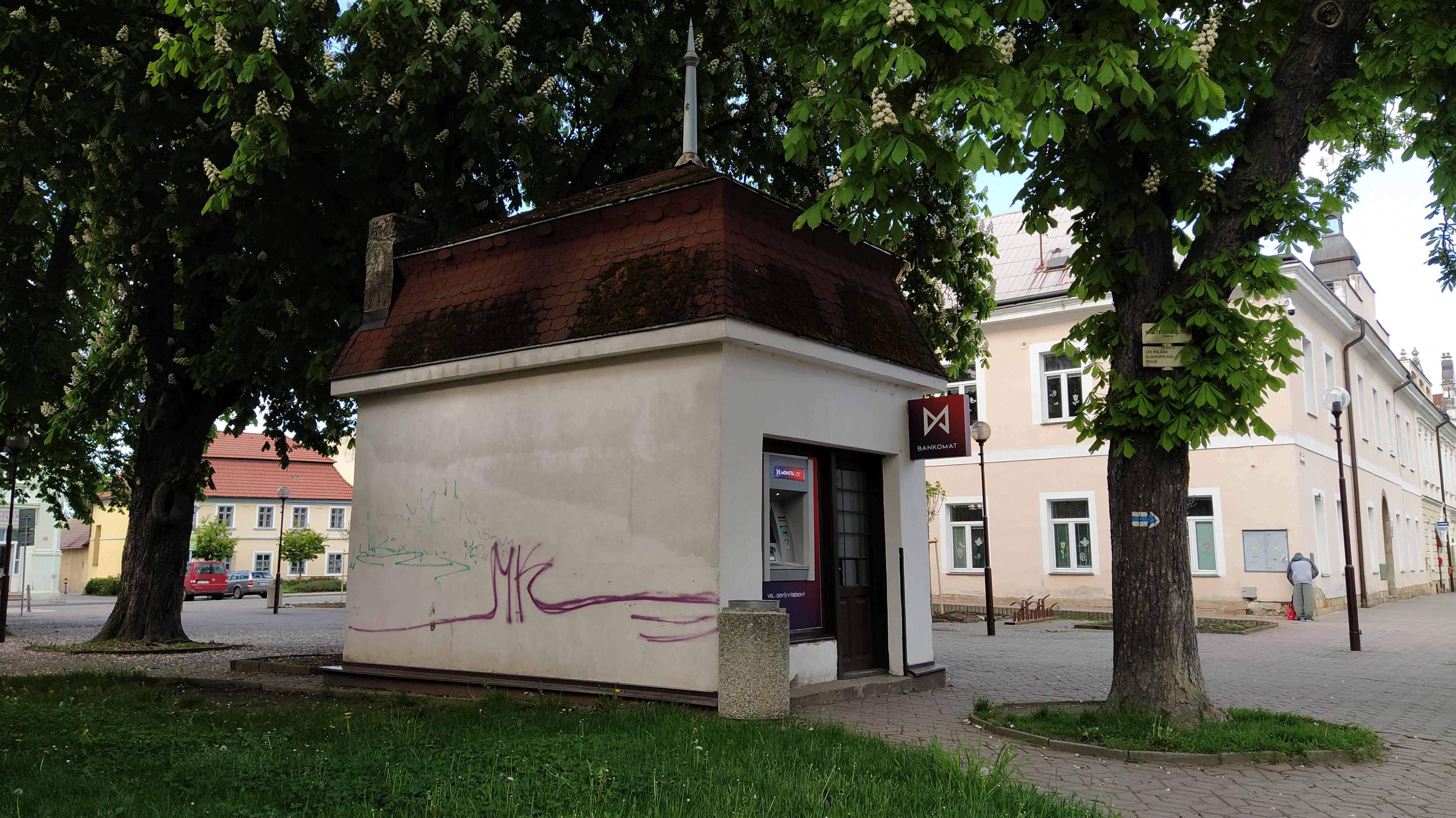 Bankomat MONETA Money Bank vkladový