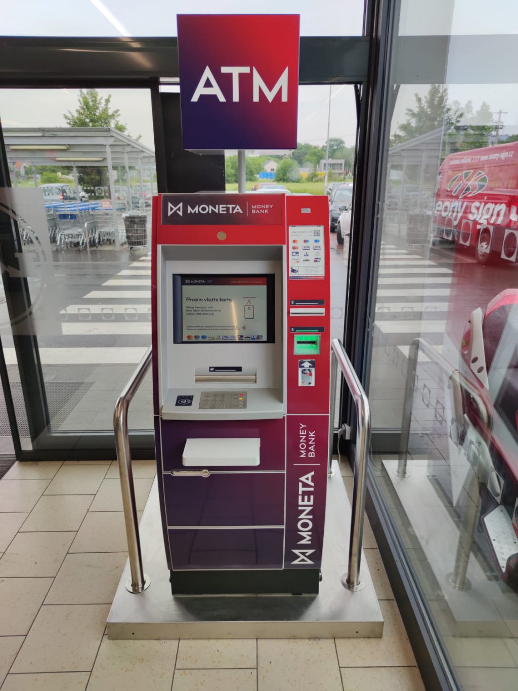 Bankomat MONETA Money Bank foto 2