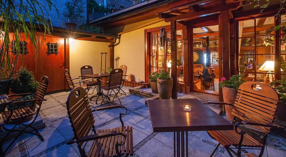 Zajíčkův vinný bar foto 2