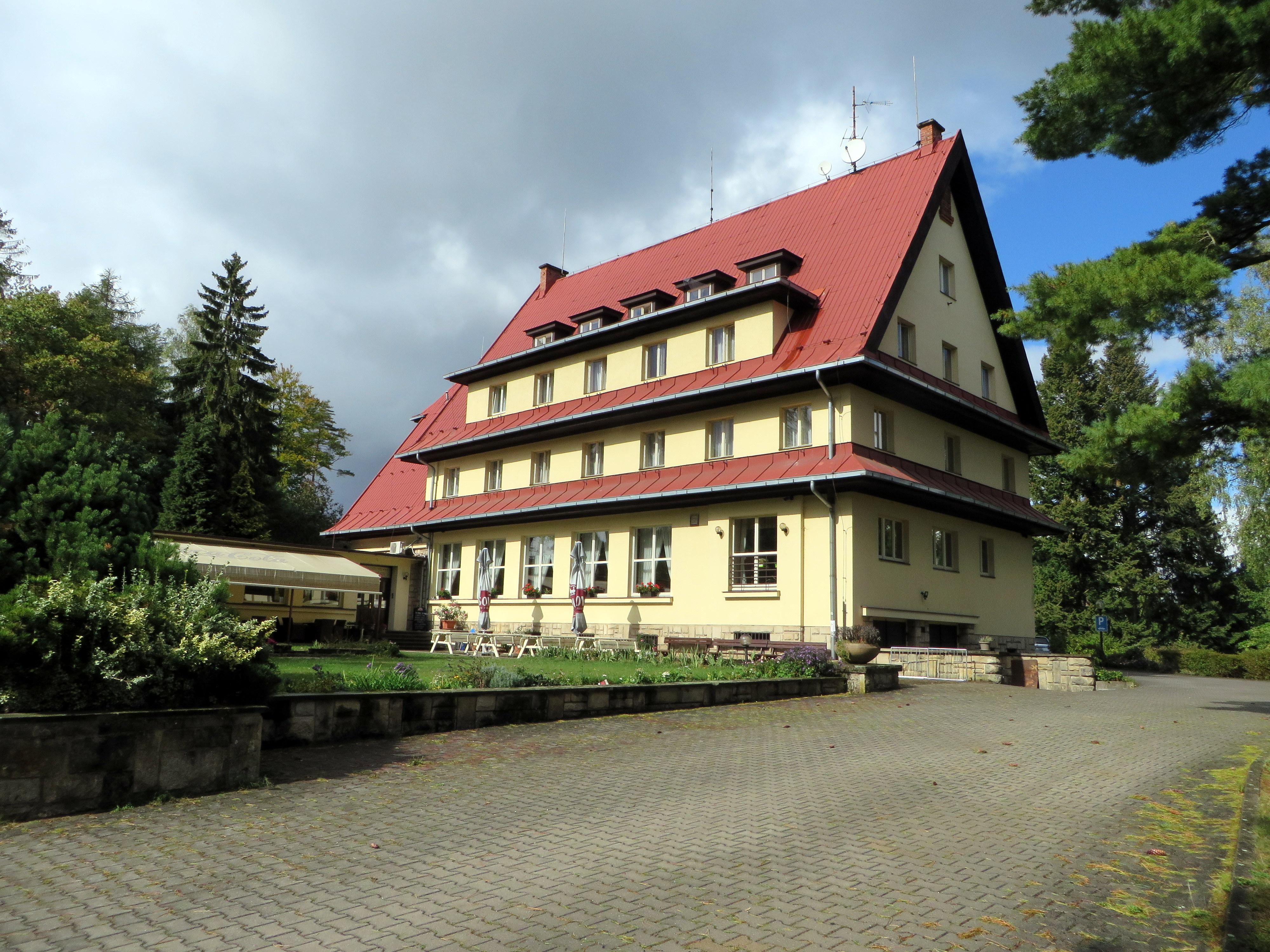 Restaurace Parkhotelu Skalní město