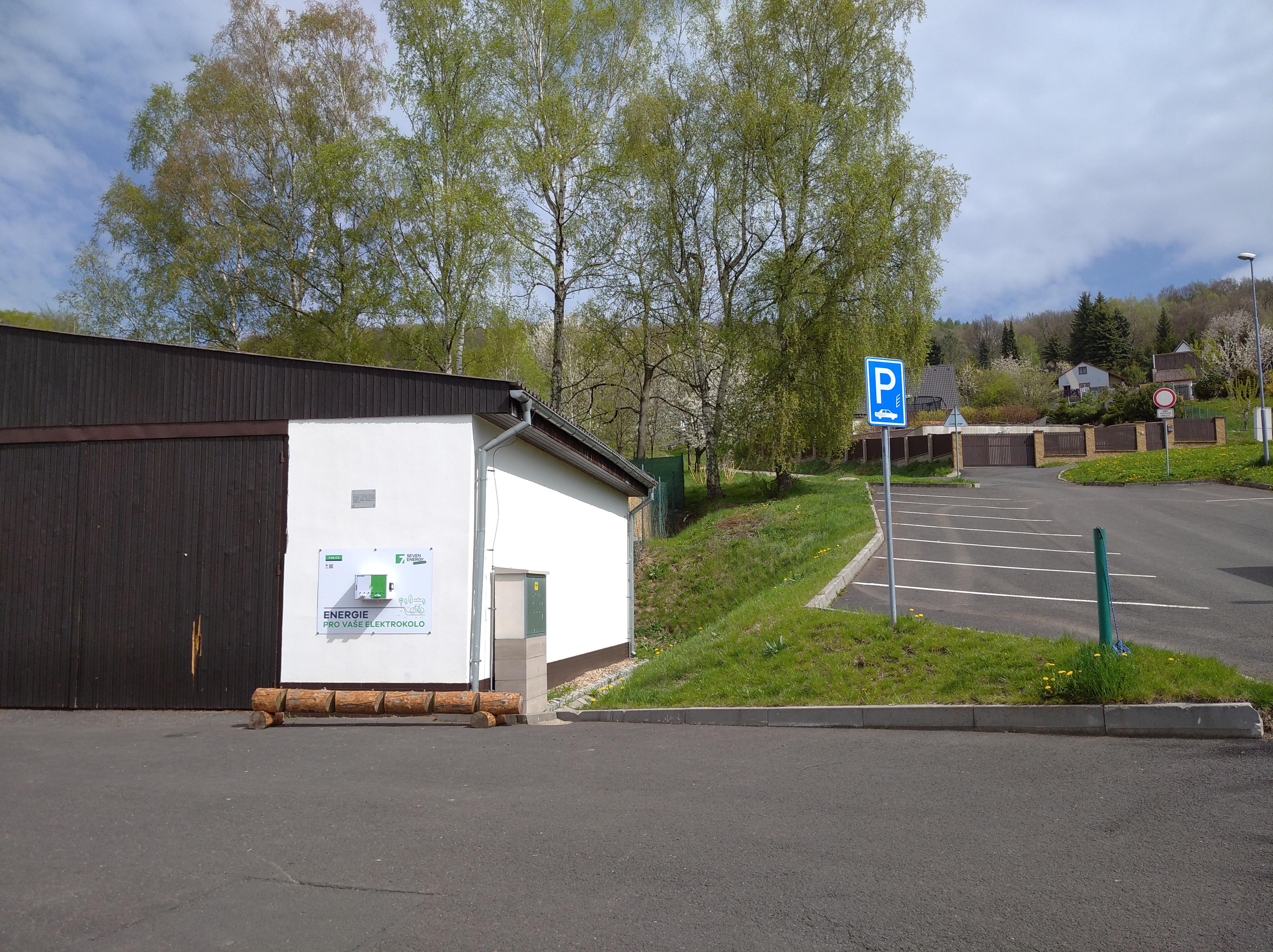 Nabíjecí stanice Občerstvení U Sjezdovky foto 3