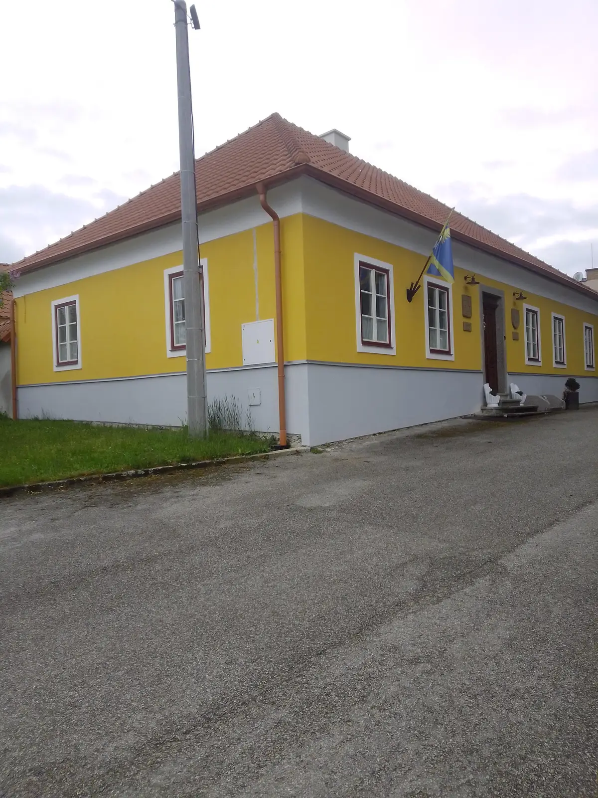 Rataje - obecní úřad foto 4
