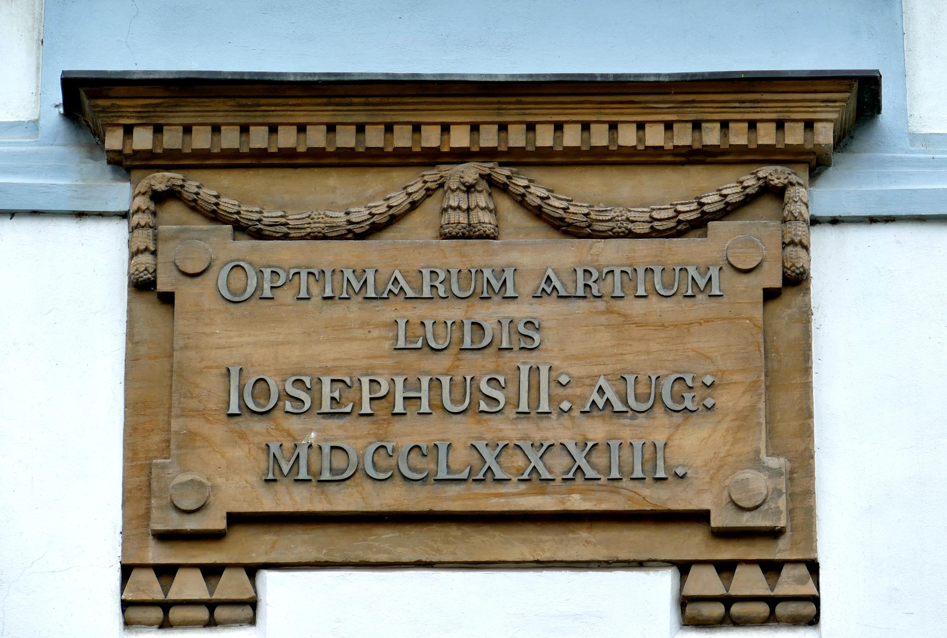 Knihovna Cyrilometodějské teologické fakulty Univerzity Palackého v Olomouci foto 3