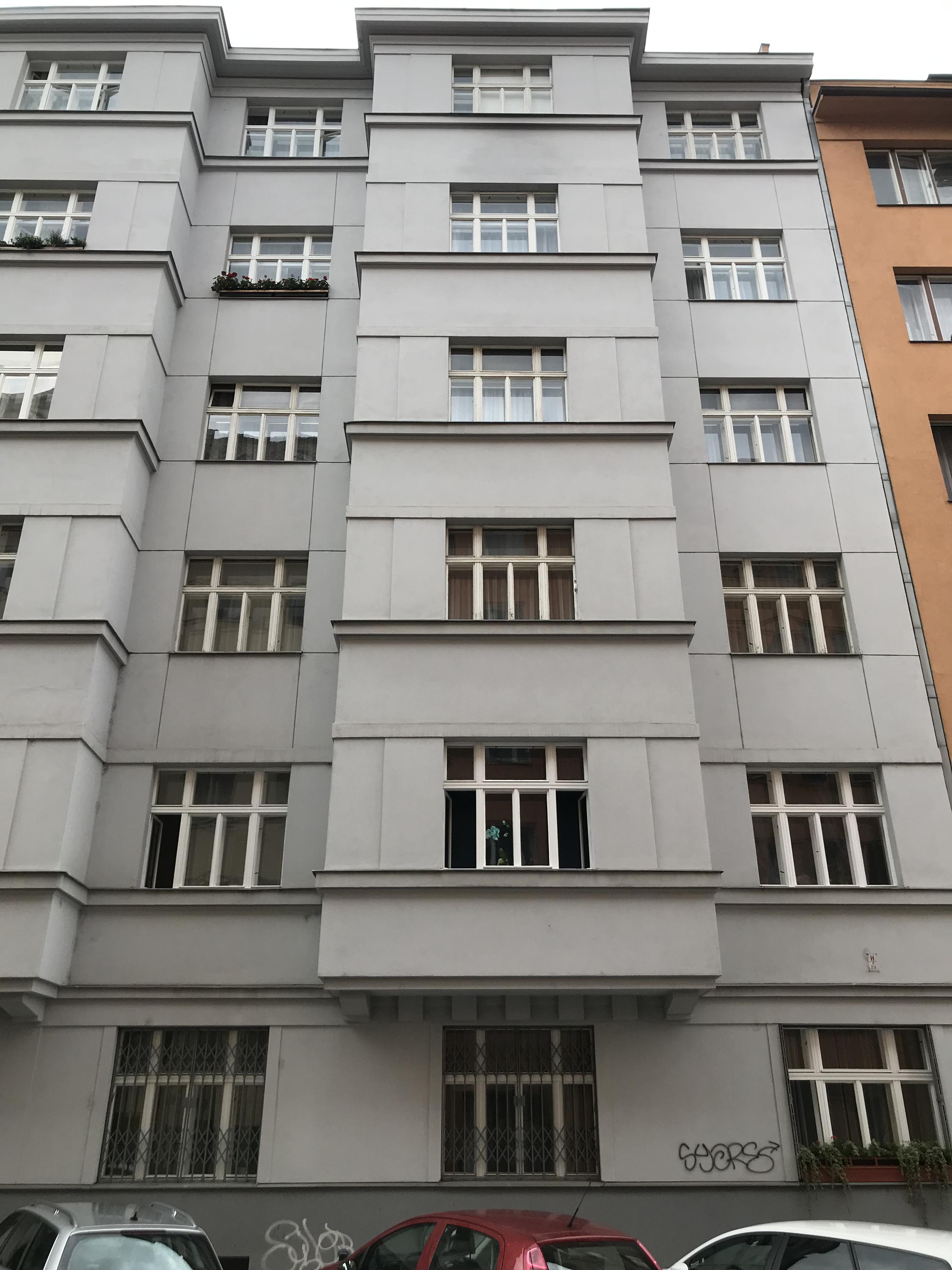 Bytové družstvo pplk. Sochora 4 foto 1