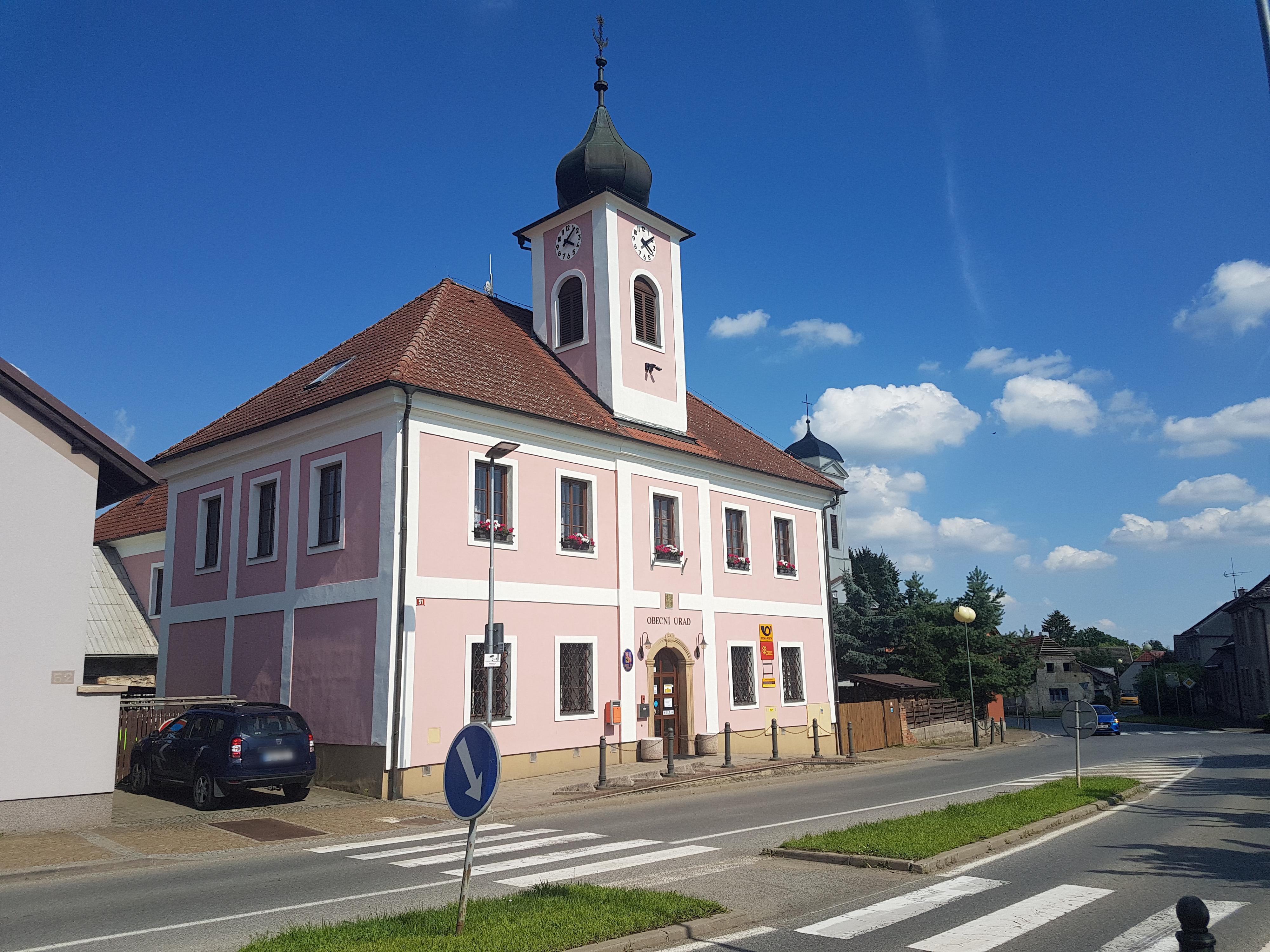 Kněžmost - obecní úřad foto 6
