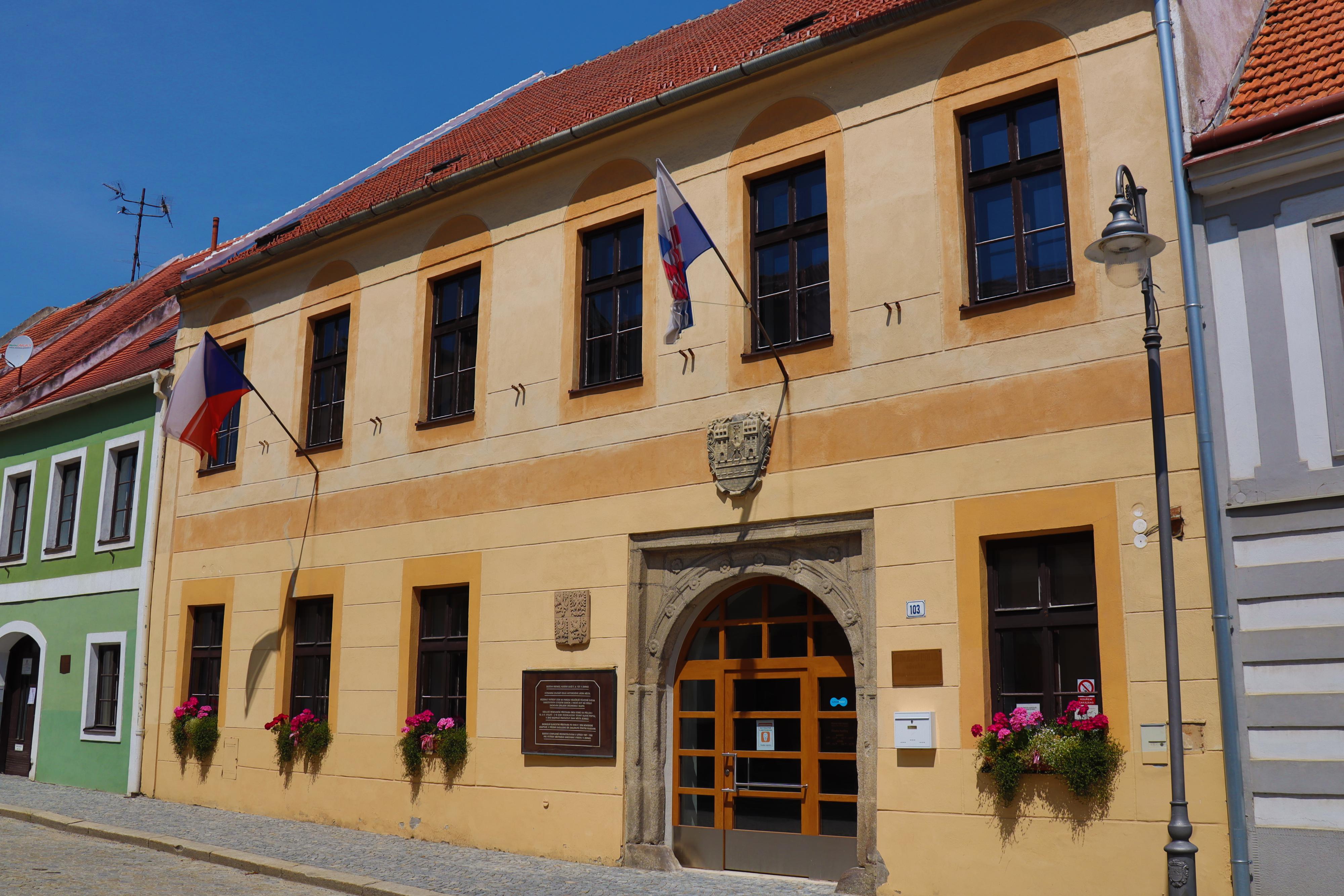 Jemnice - městský úřad foto 3