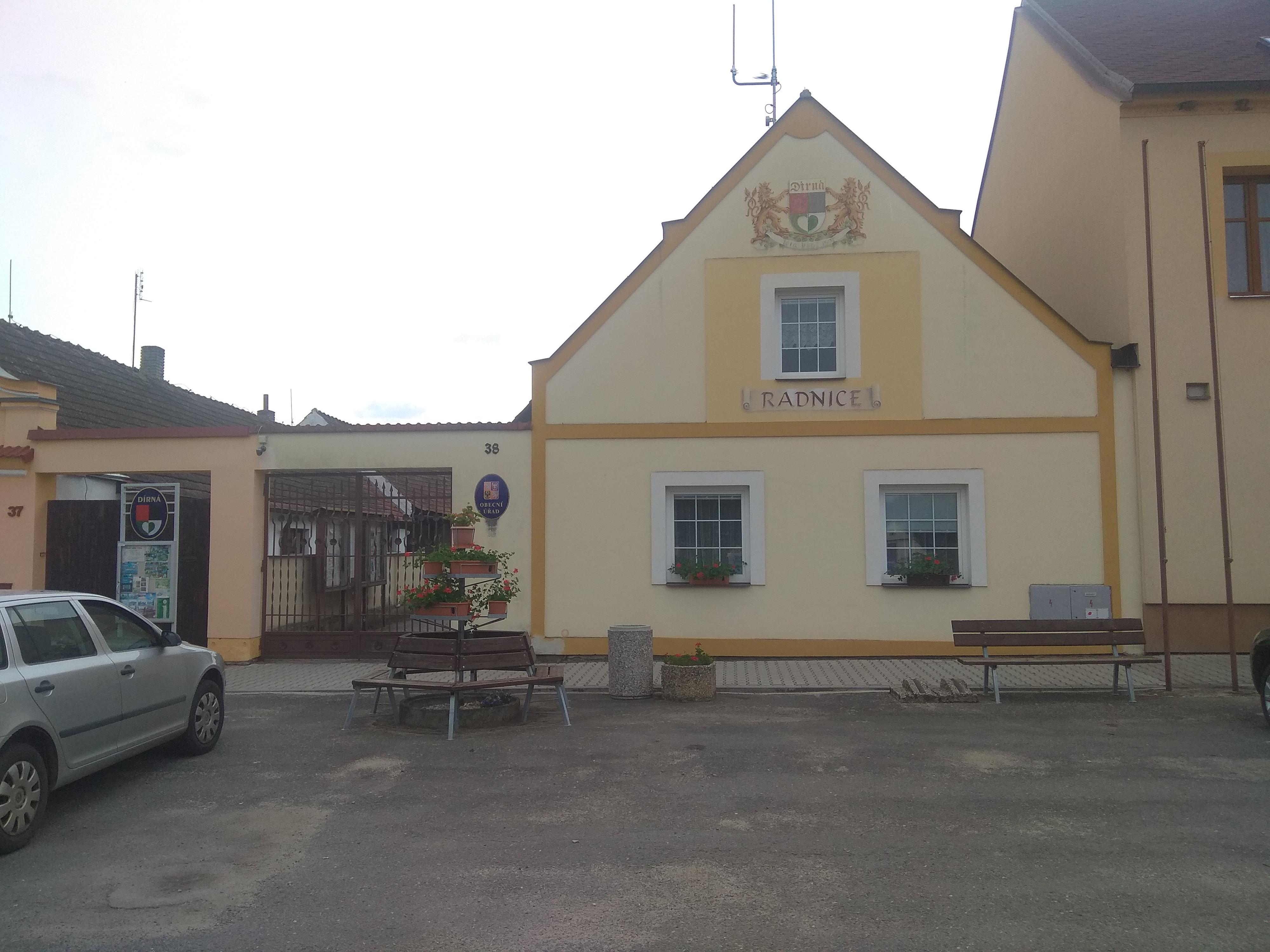 Dírná - obecní úřad foto 2