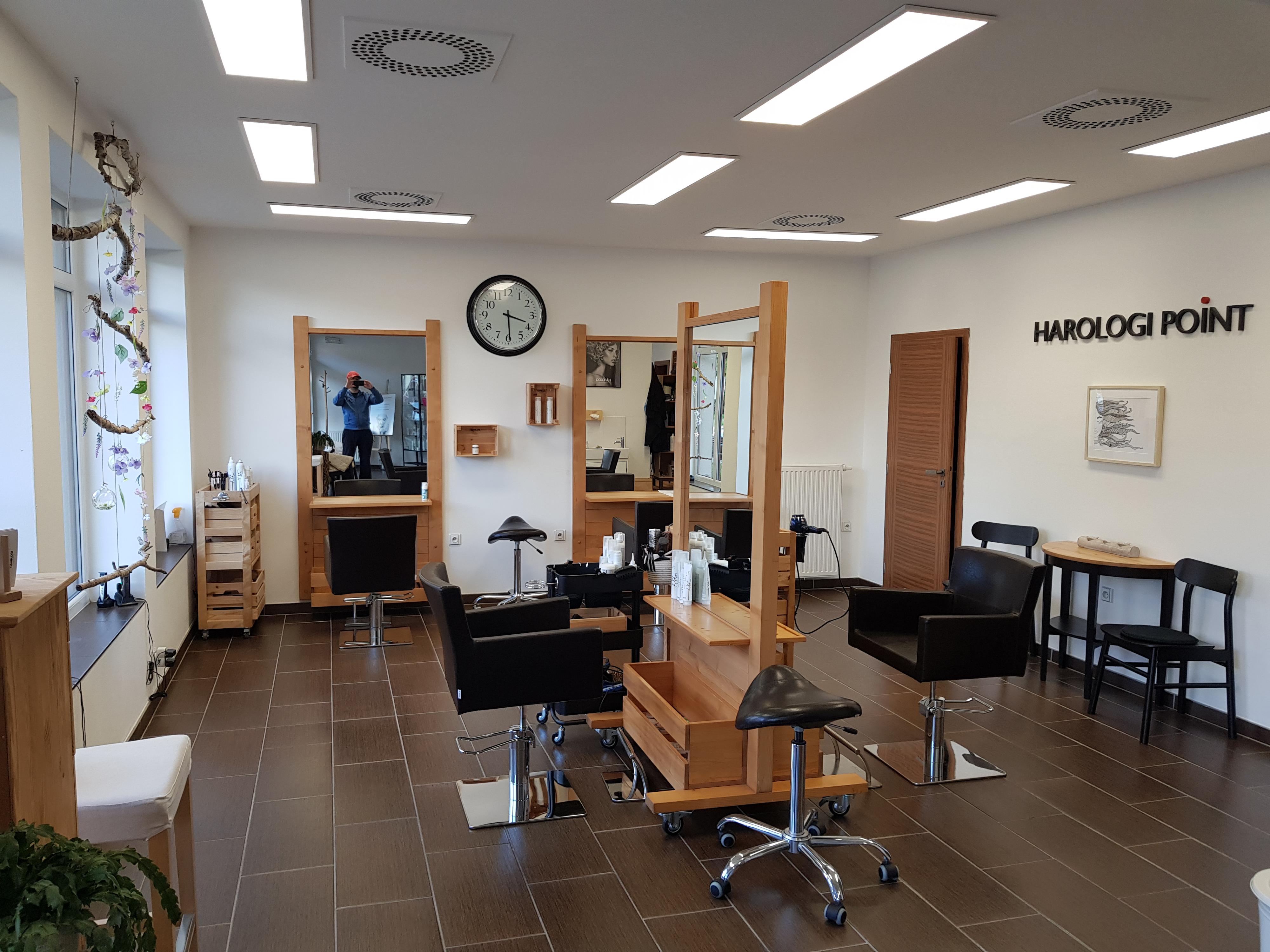 HAROLOGI POINT – vlasové studio foto 3