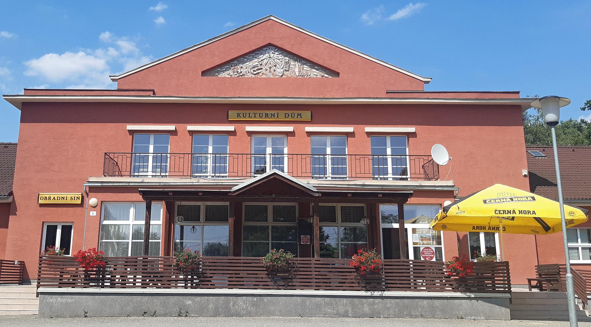 Restaurace Kulturní dům foto 2