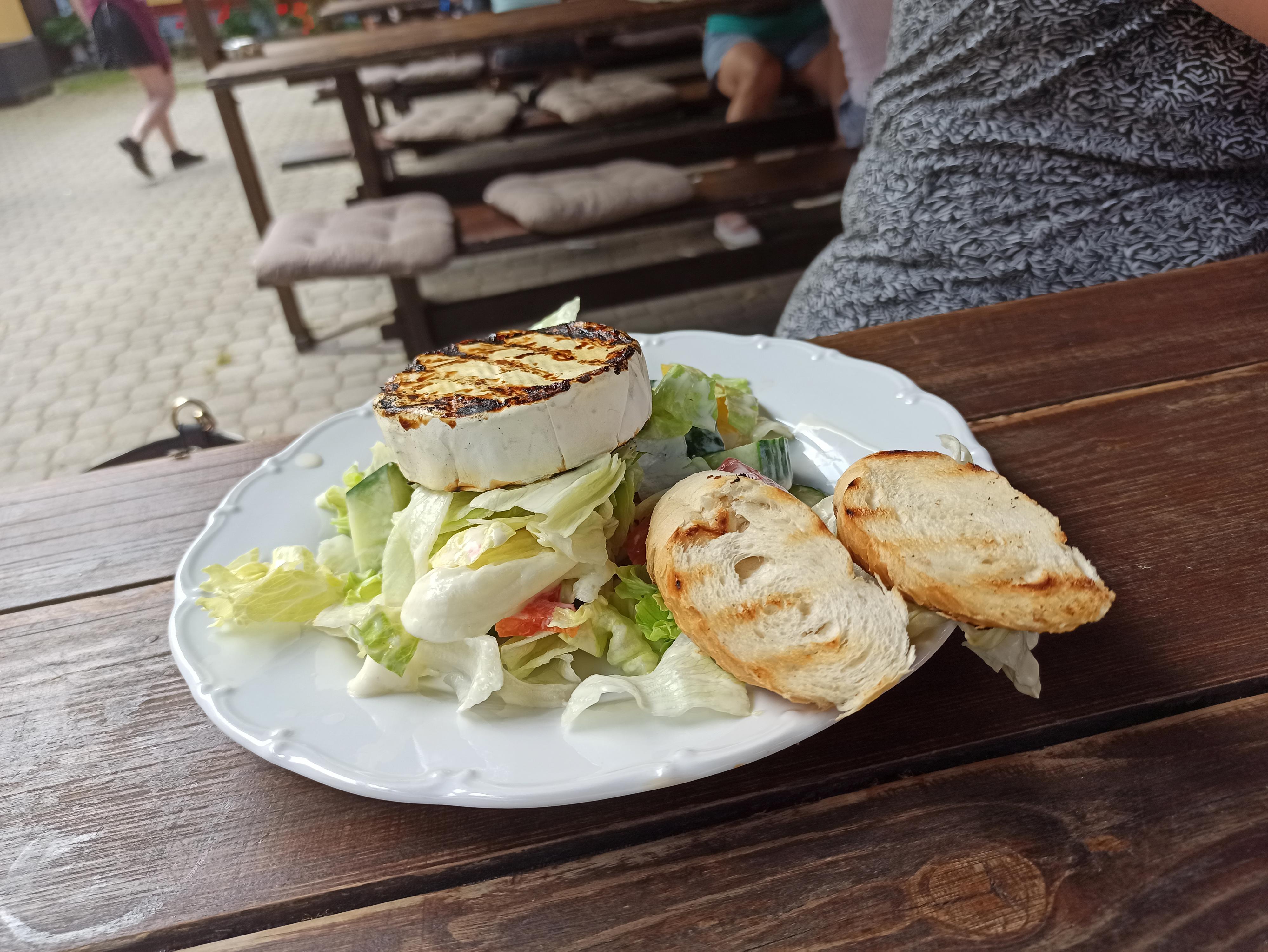 Restaurace Selský dvůr foto 3