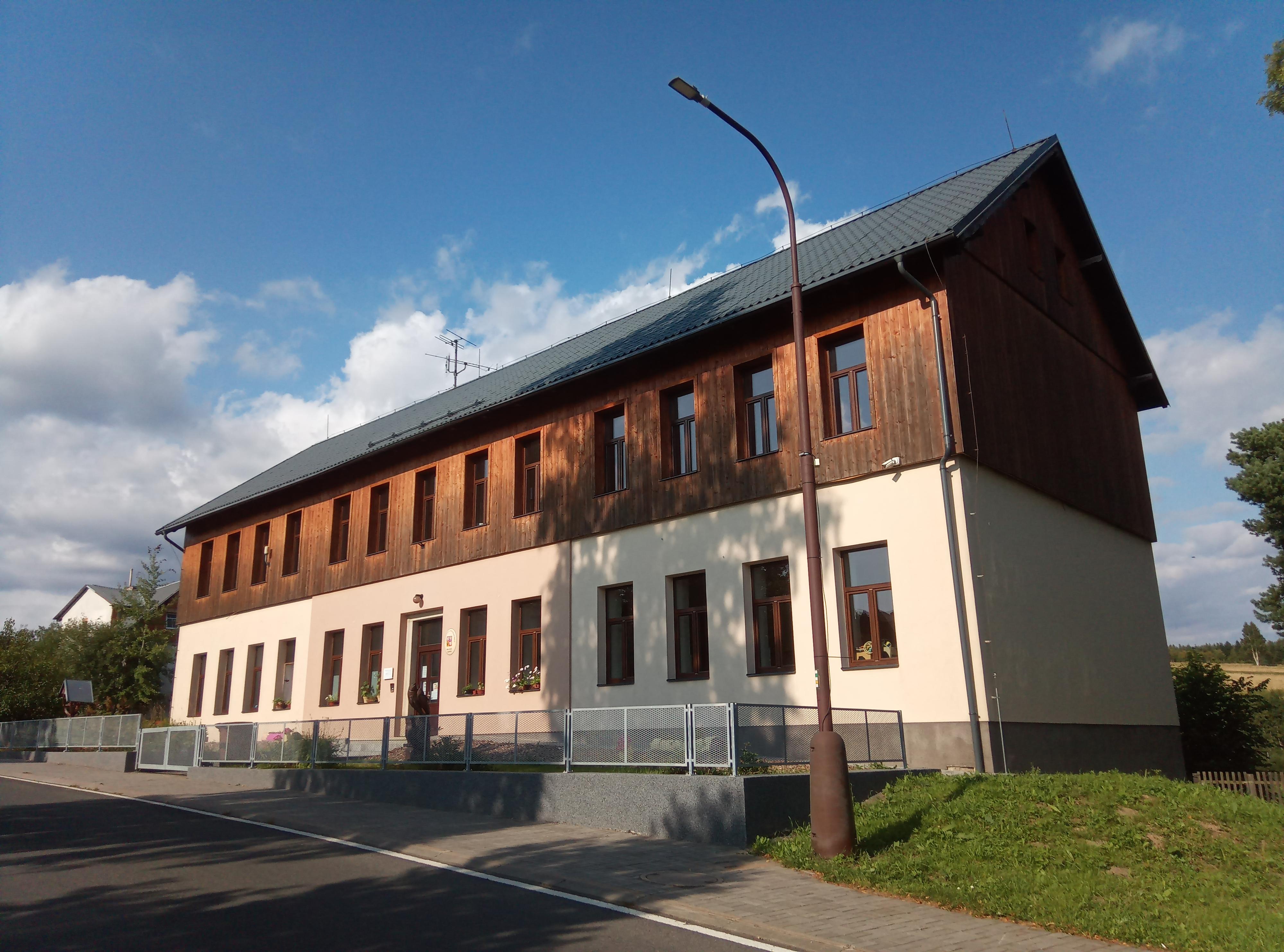 ZŠ a MŠ Orlické Záhoří foto 2