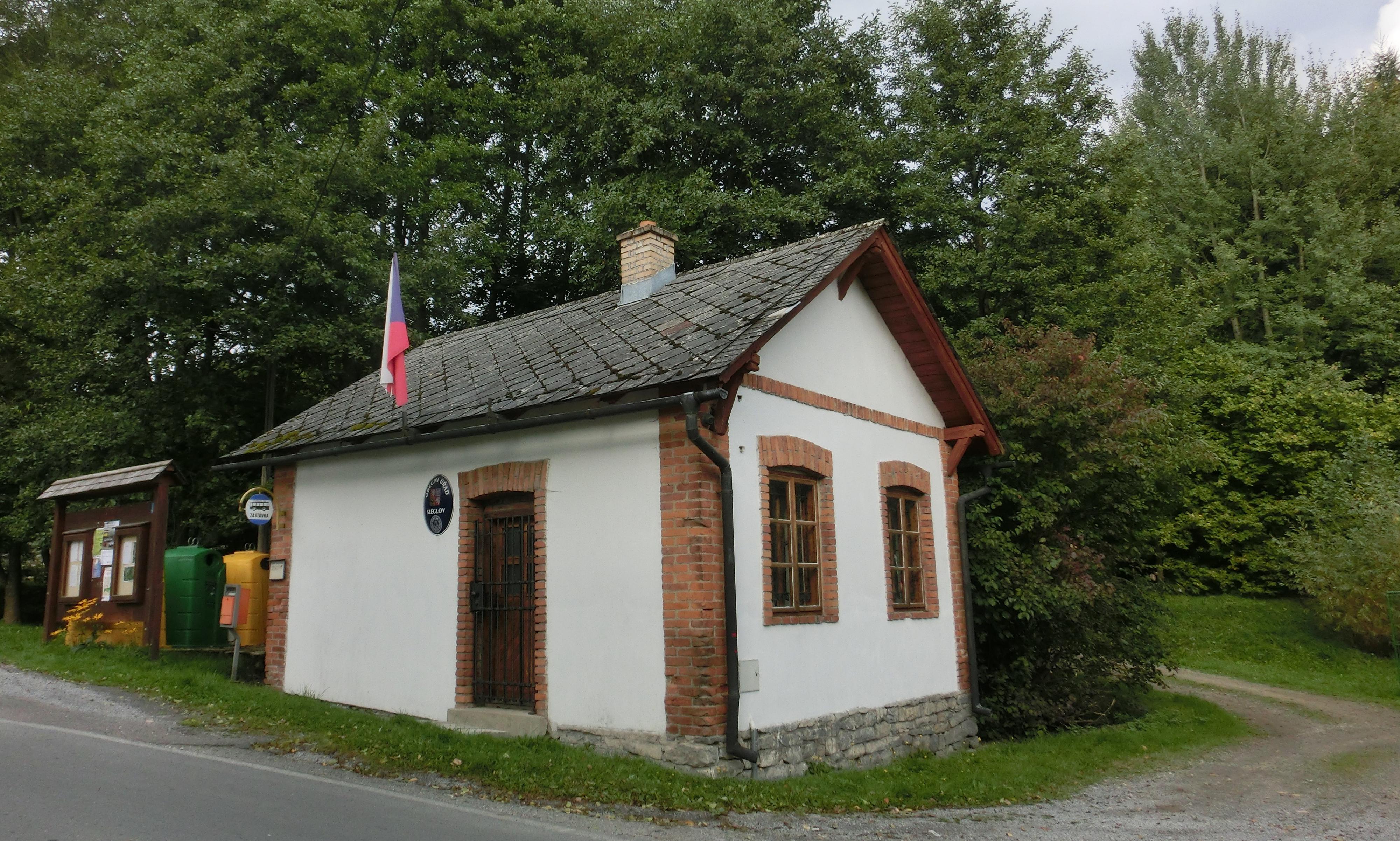Šléglov - obecní úřad foto 4