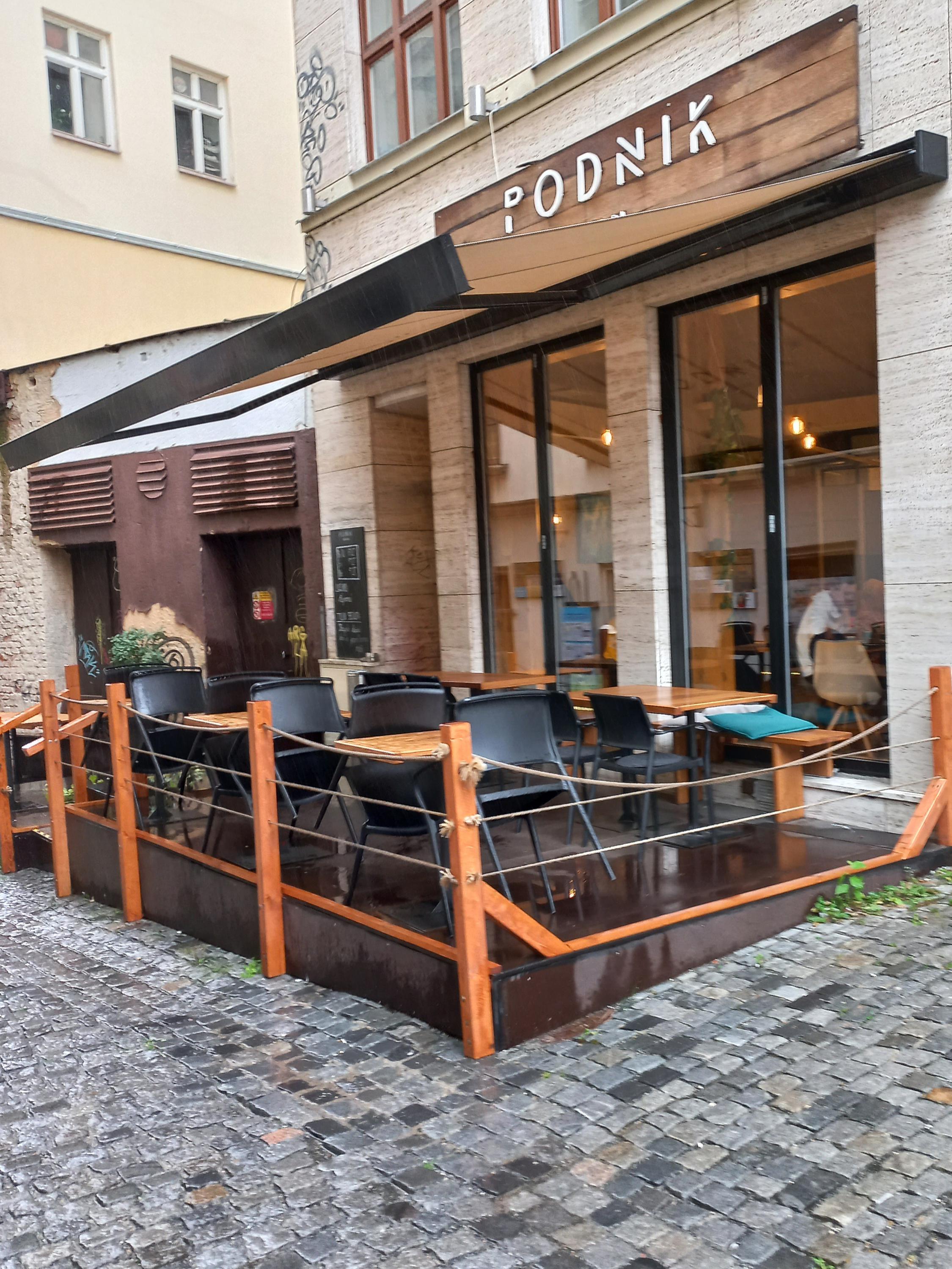 Podnik café bar foto 2