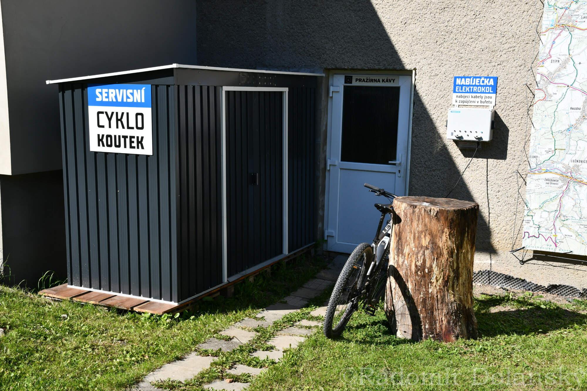 Nabíjecí stanice Smýkalova Káva