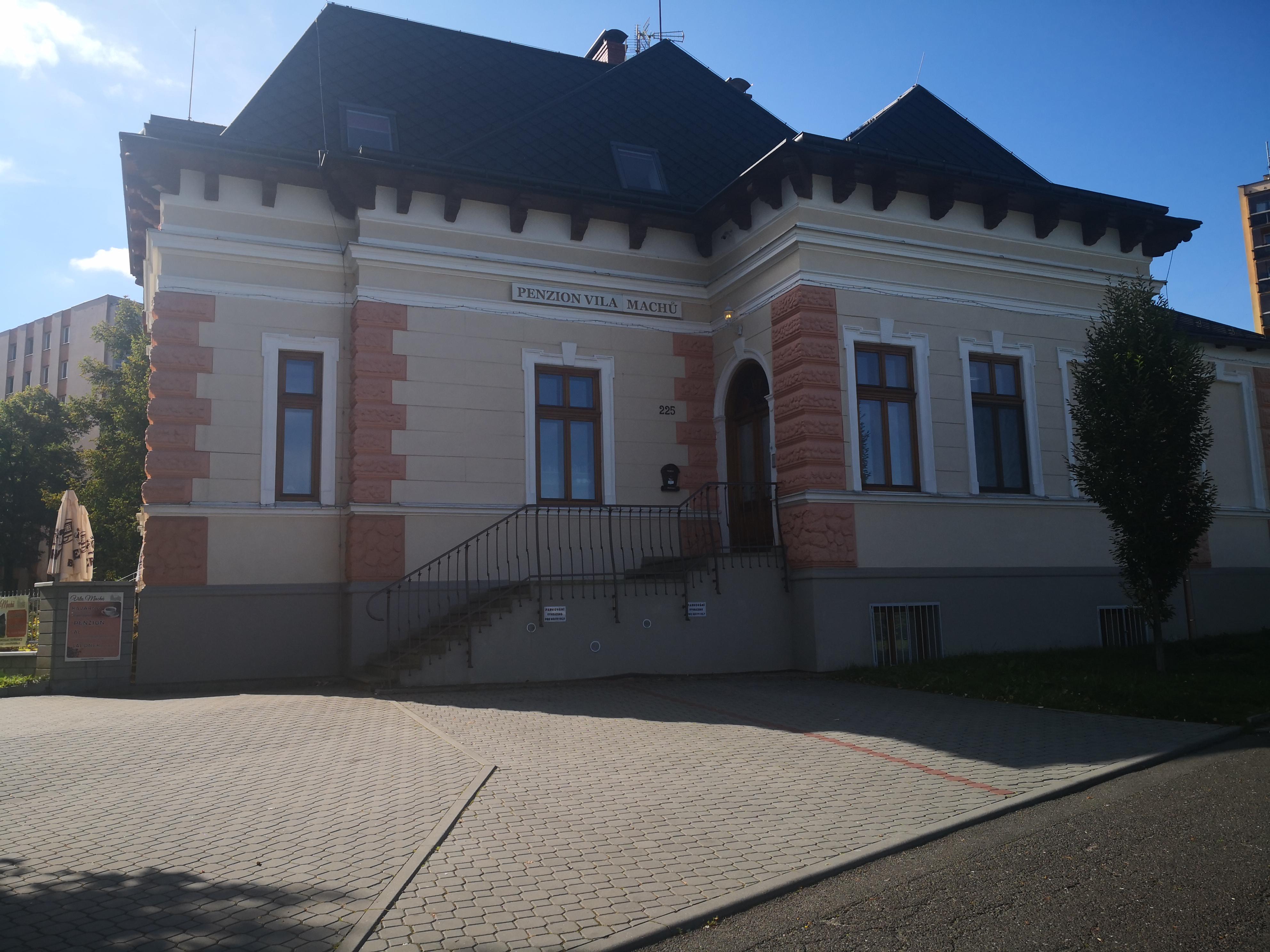 Vila Machů kavárna foto 5