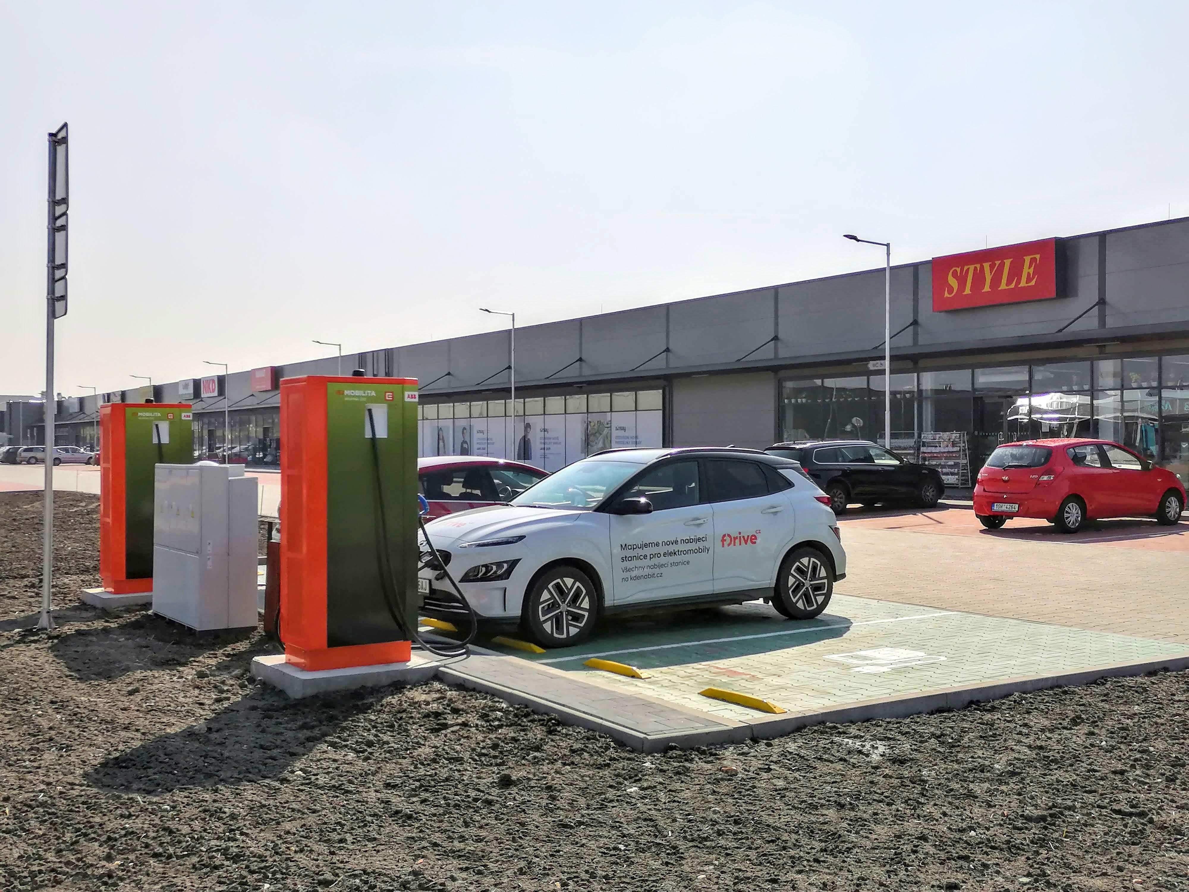 Nabíjecí stanice ČEZ