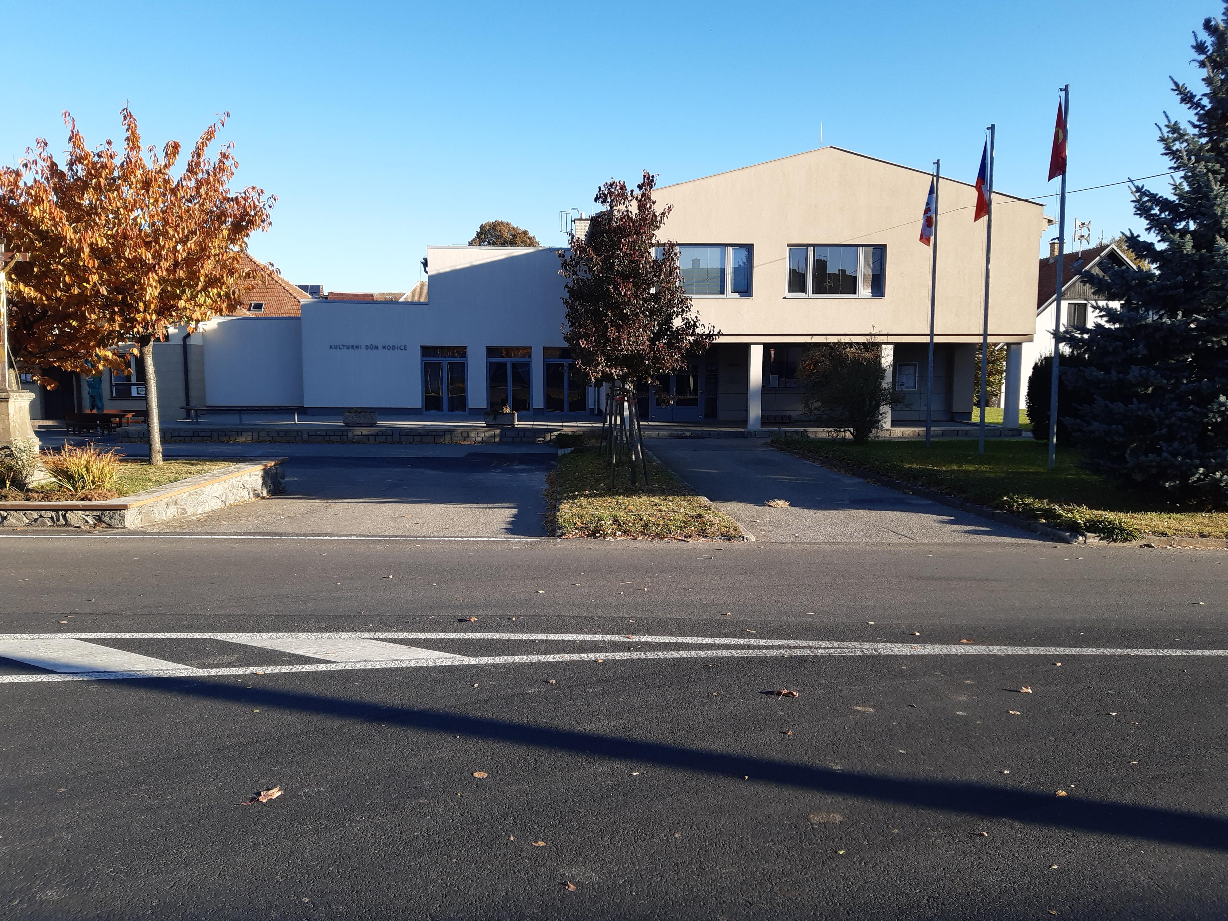 Hodice - obecní úřad foto 3